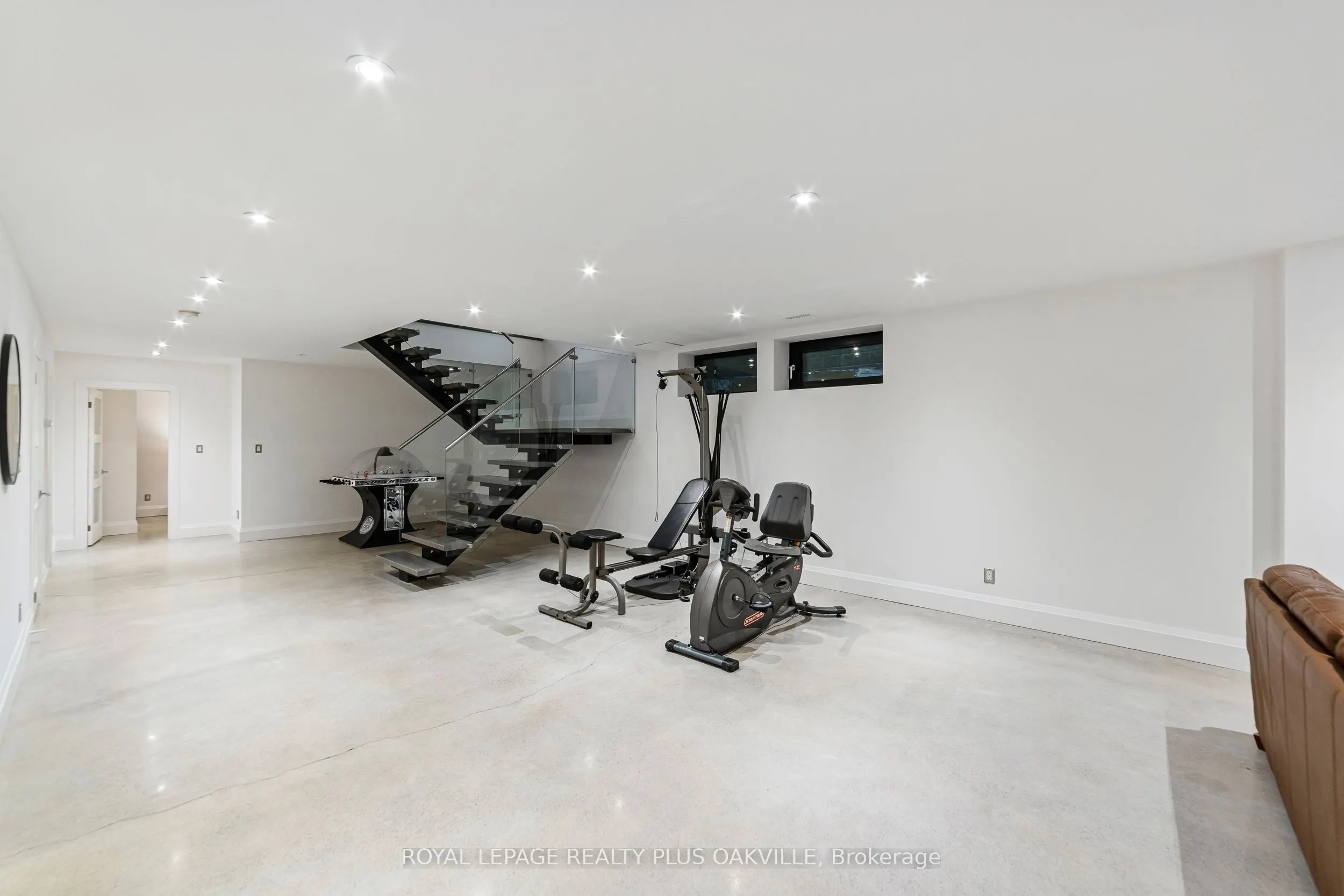 1207 Stirling Drive