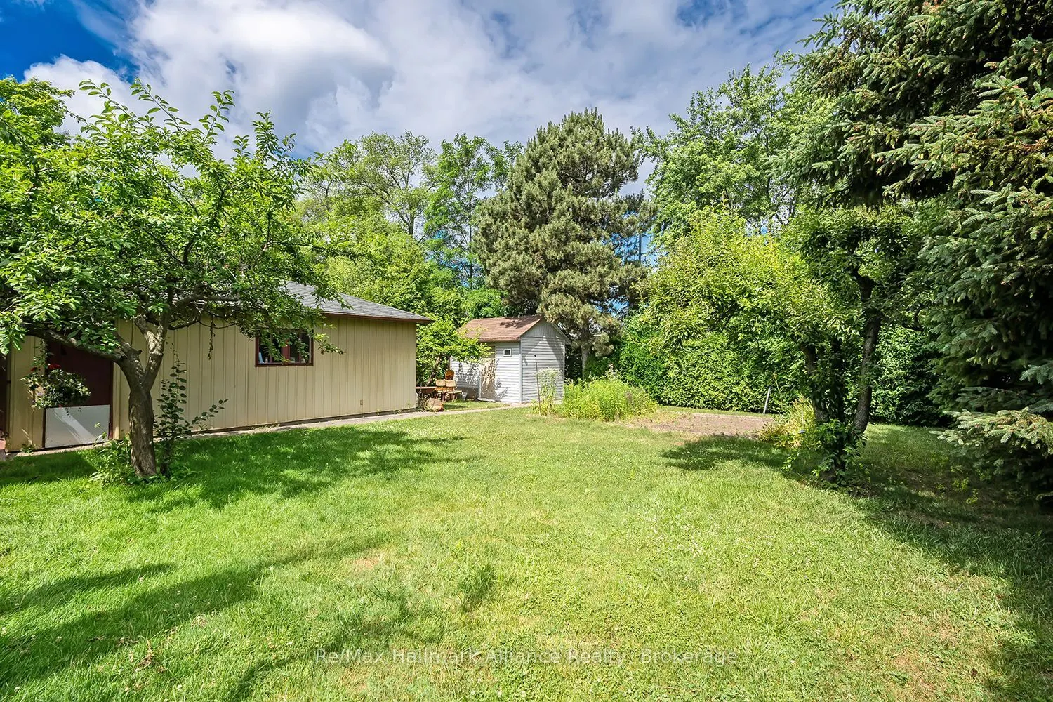 543 Pinegrove Road