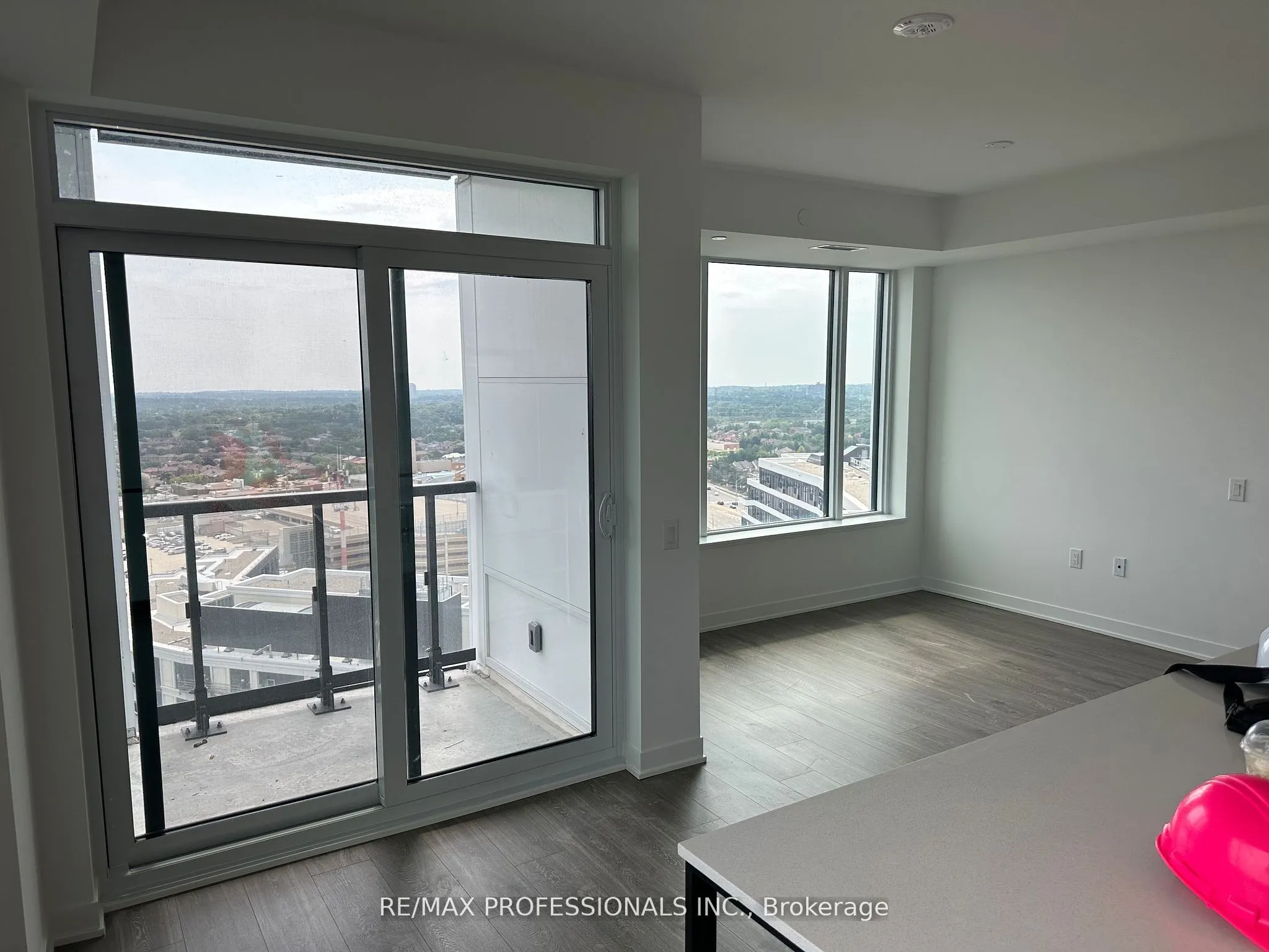 2495 Eglinton Avenue W, #2011