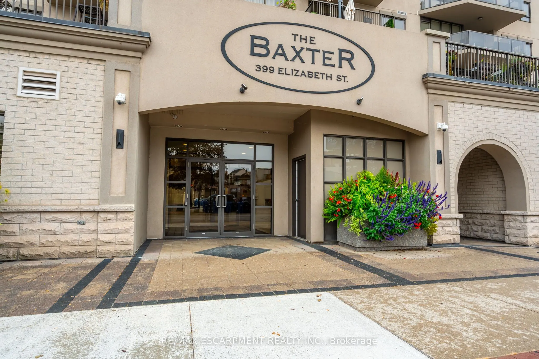399 Elizabeth Street, #512