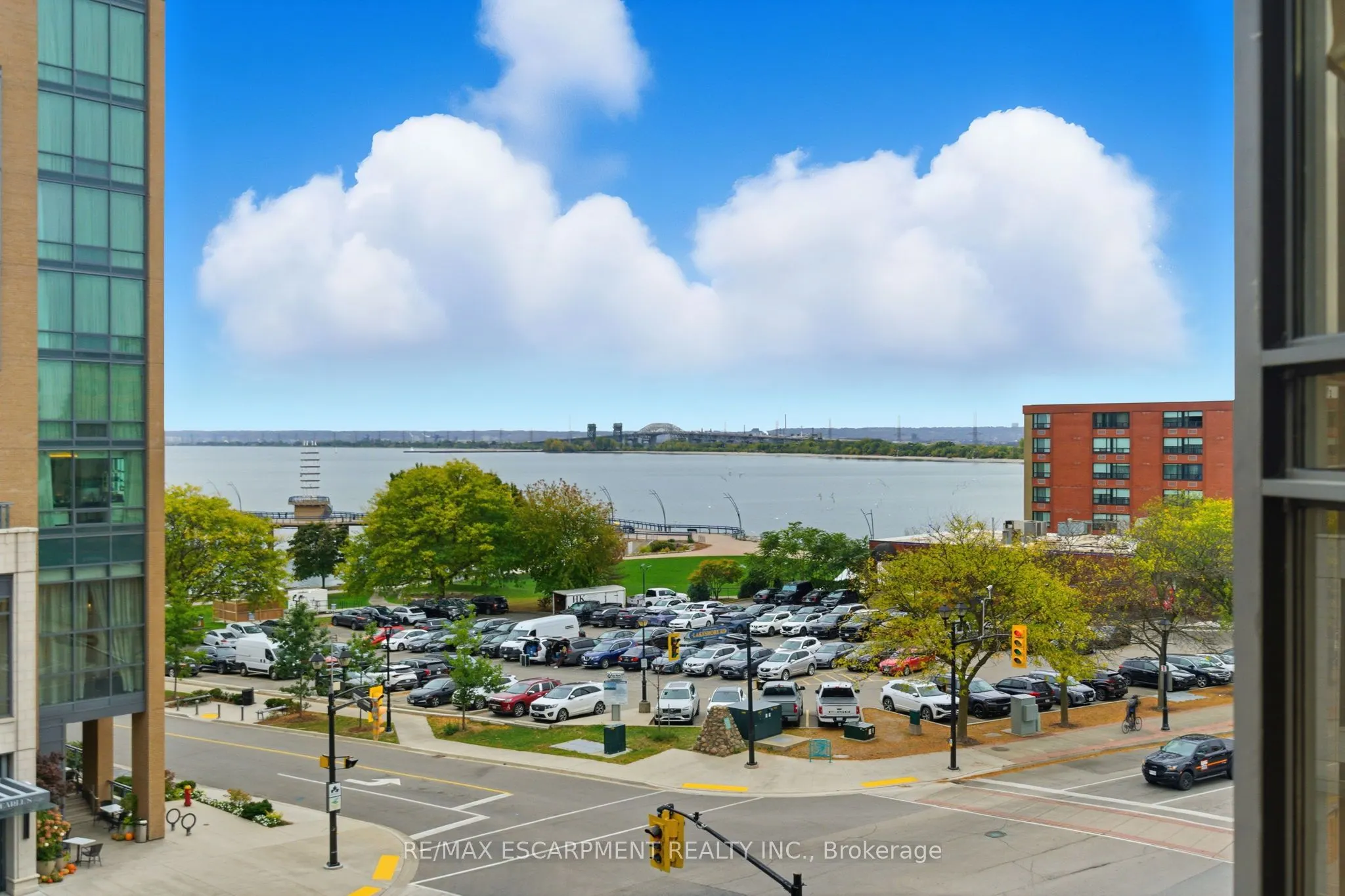 399 Elizabeth Street, #512