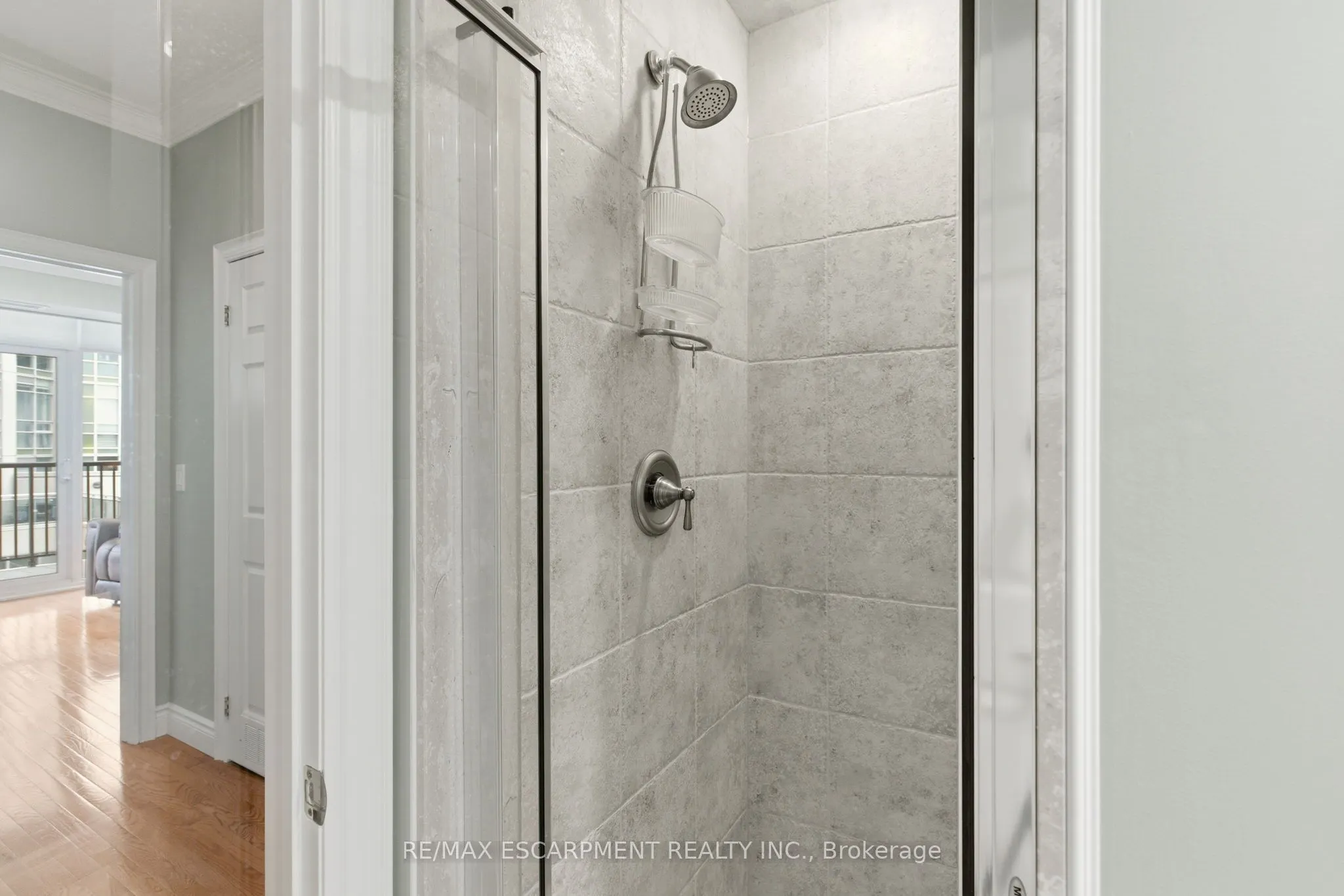 399 Elizabeth Street, #512