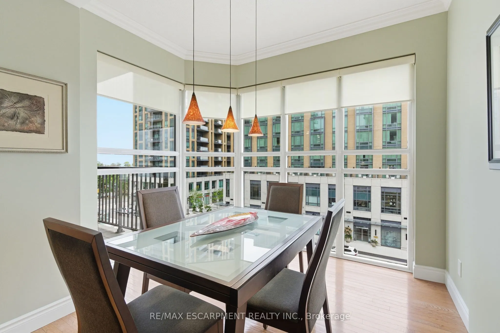 399 Elizabeth Street, #512