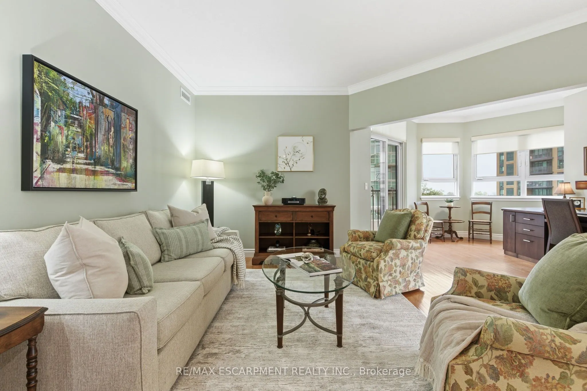 399 Elizabeth Street, #512