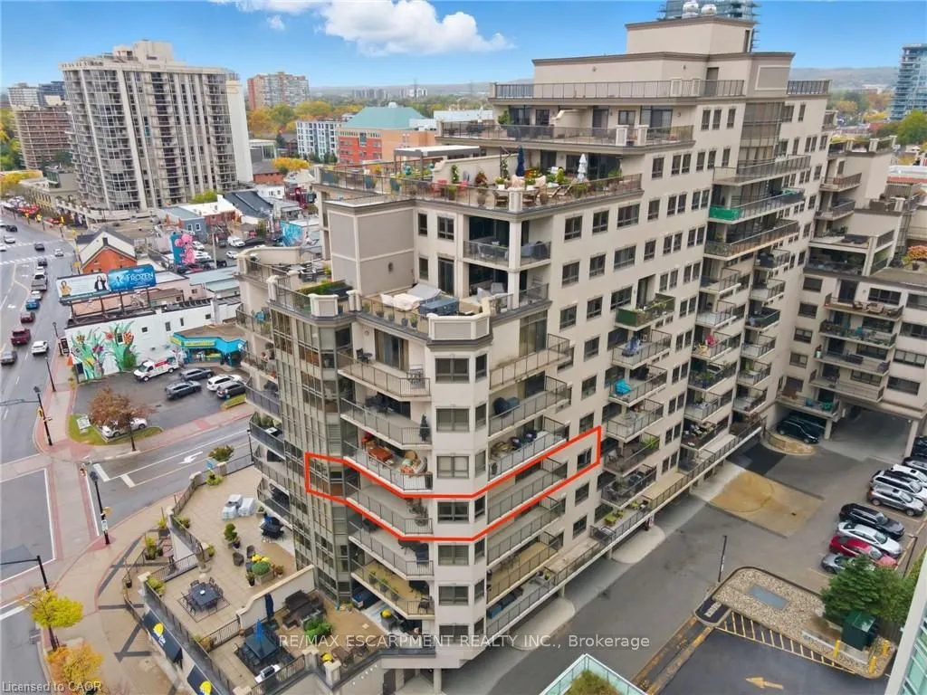399 Elizabeth Street, #512