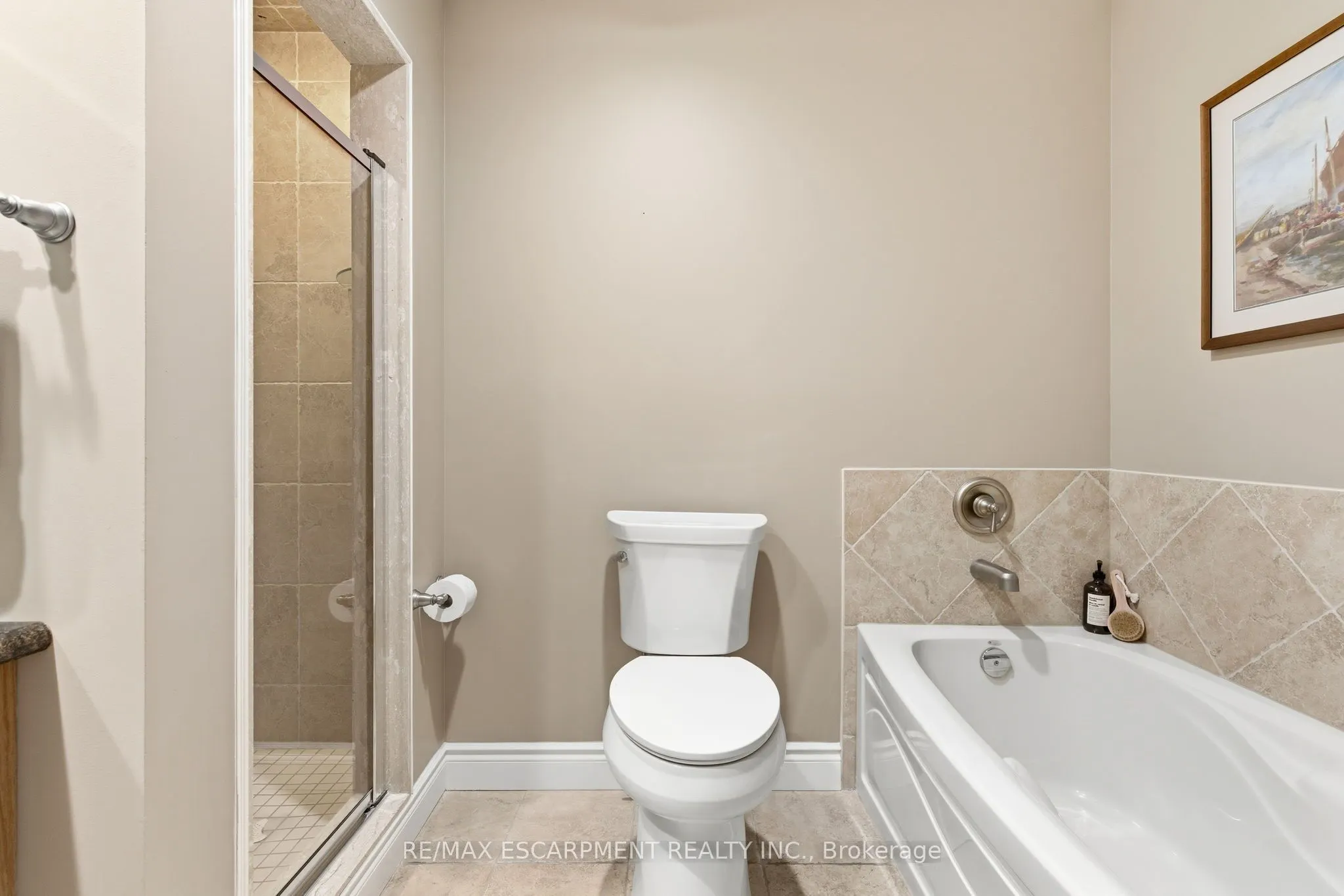 399 Elizabeth Street, #512