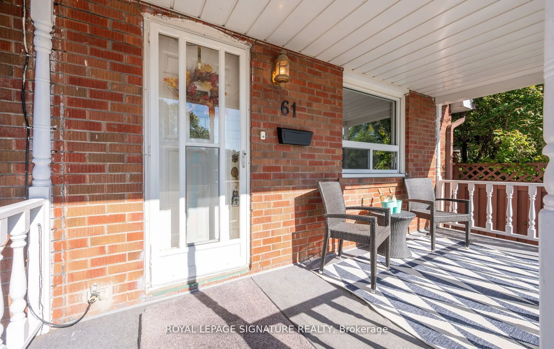 61 Foch Avenue