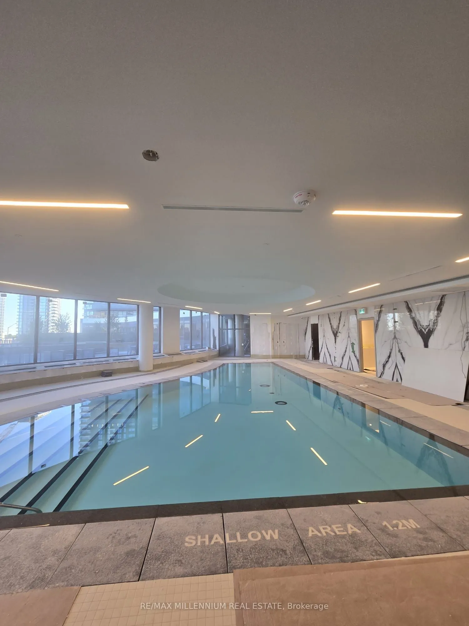 5081 Hurontario Street, #2712