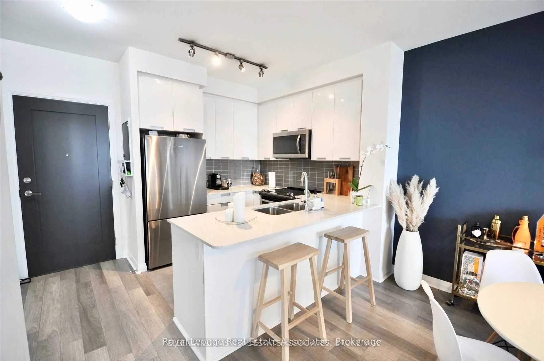 5033 Four Springs Avenue, #1416