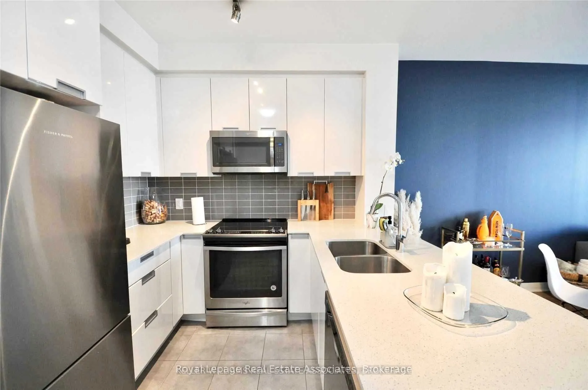 5033 Four Springs Avenue, #1416