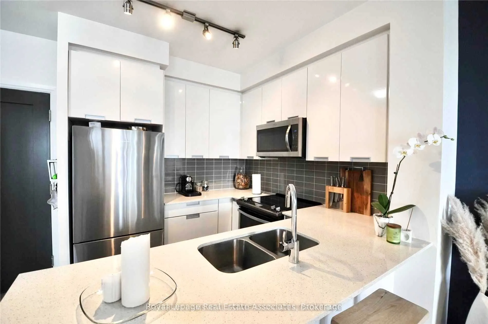 5033 Four Springs Avenue, #1416