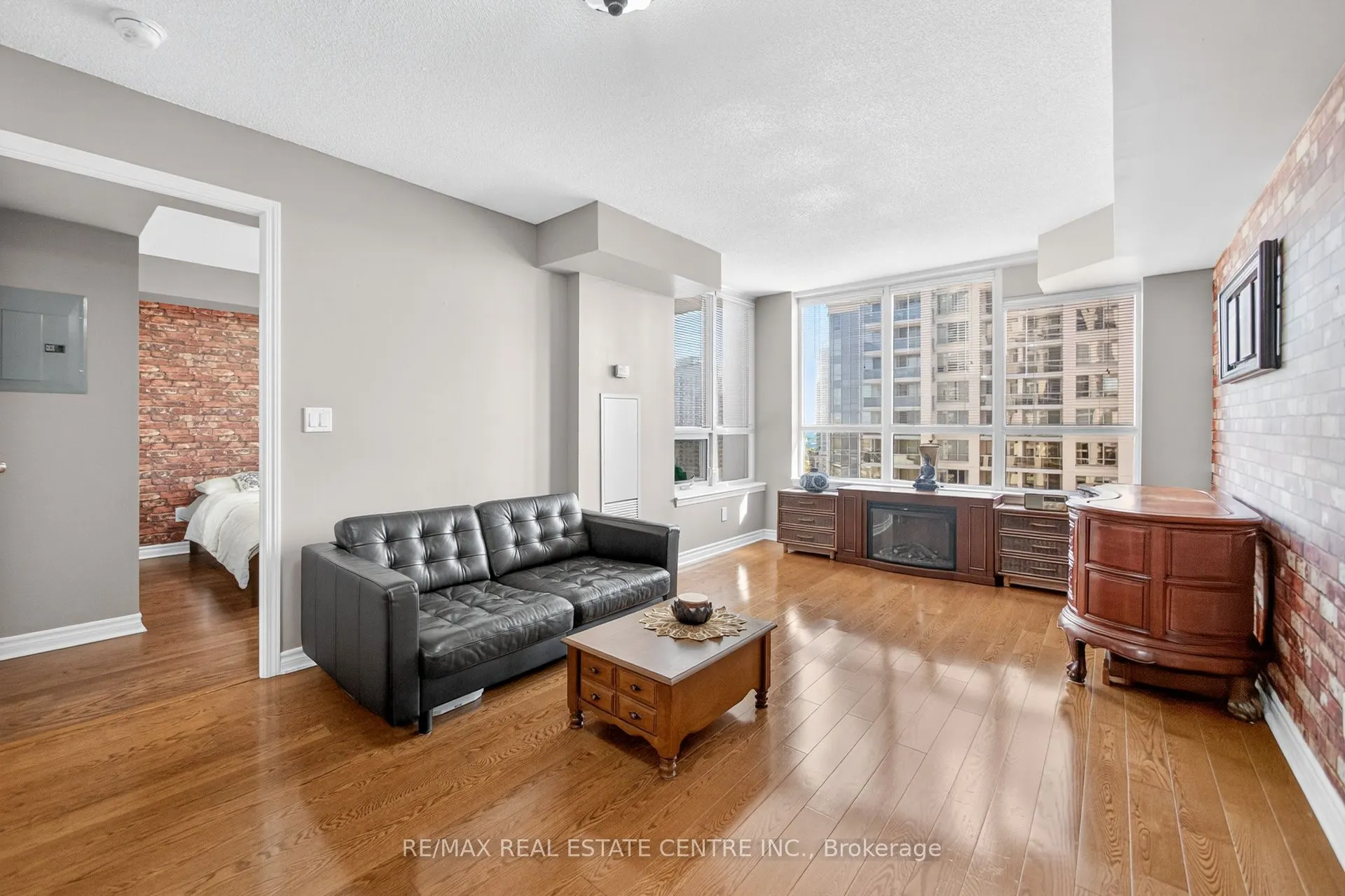 4090 Living Arts Drive, #2101