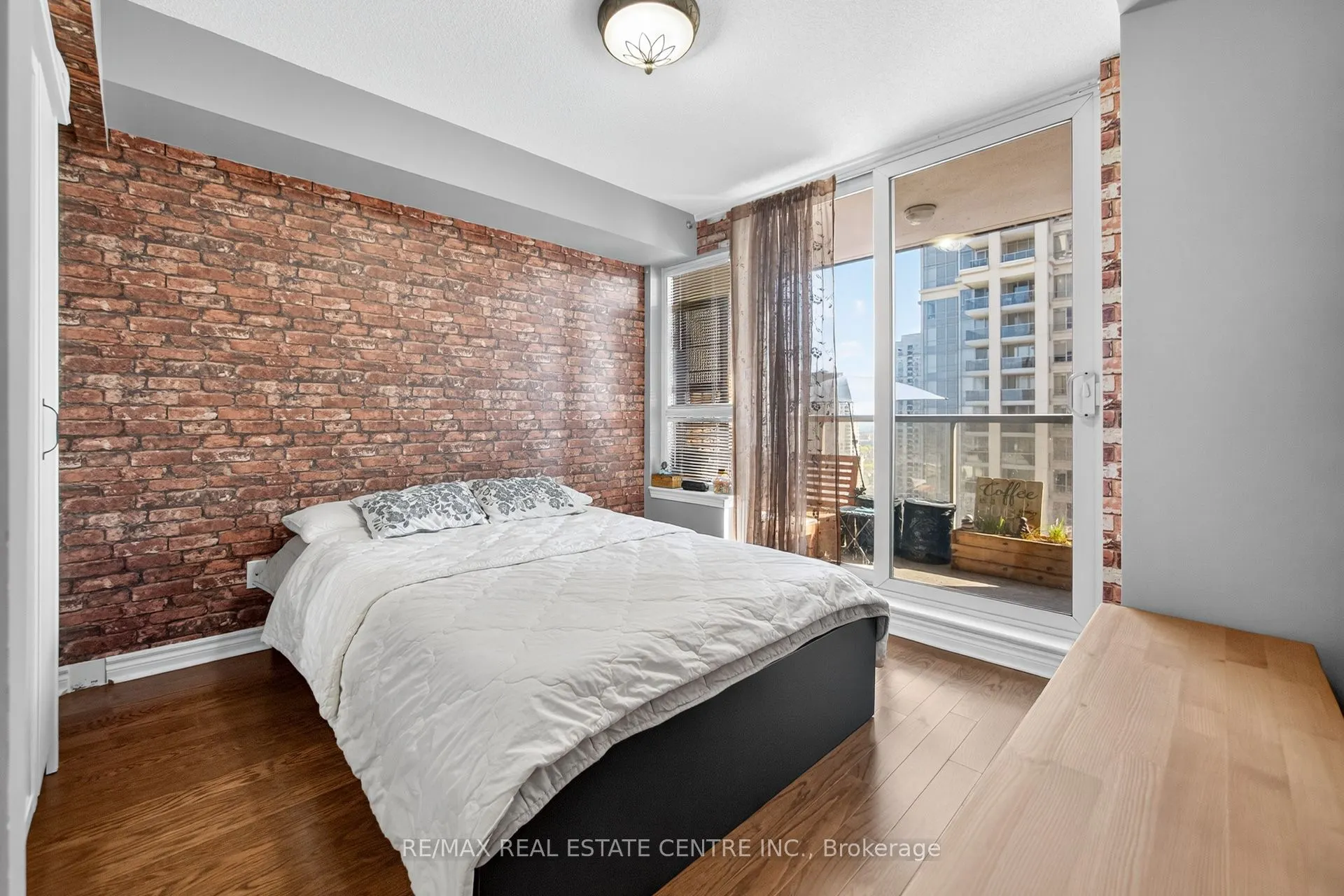 4090 Living Arts Drive, #2101