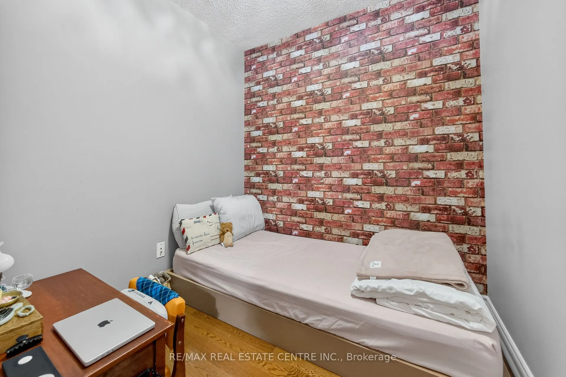 4090 Living Arts Drive, #2101