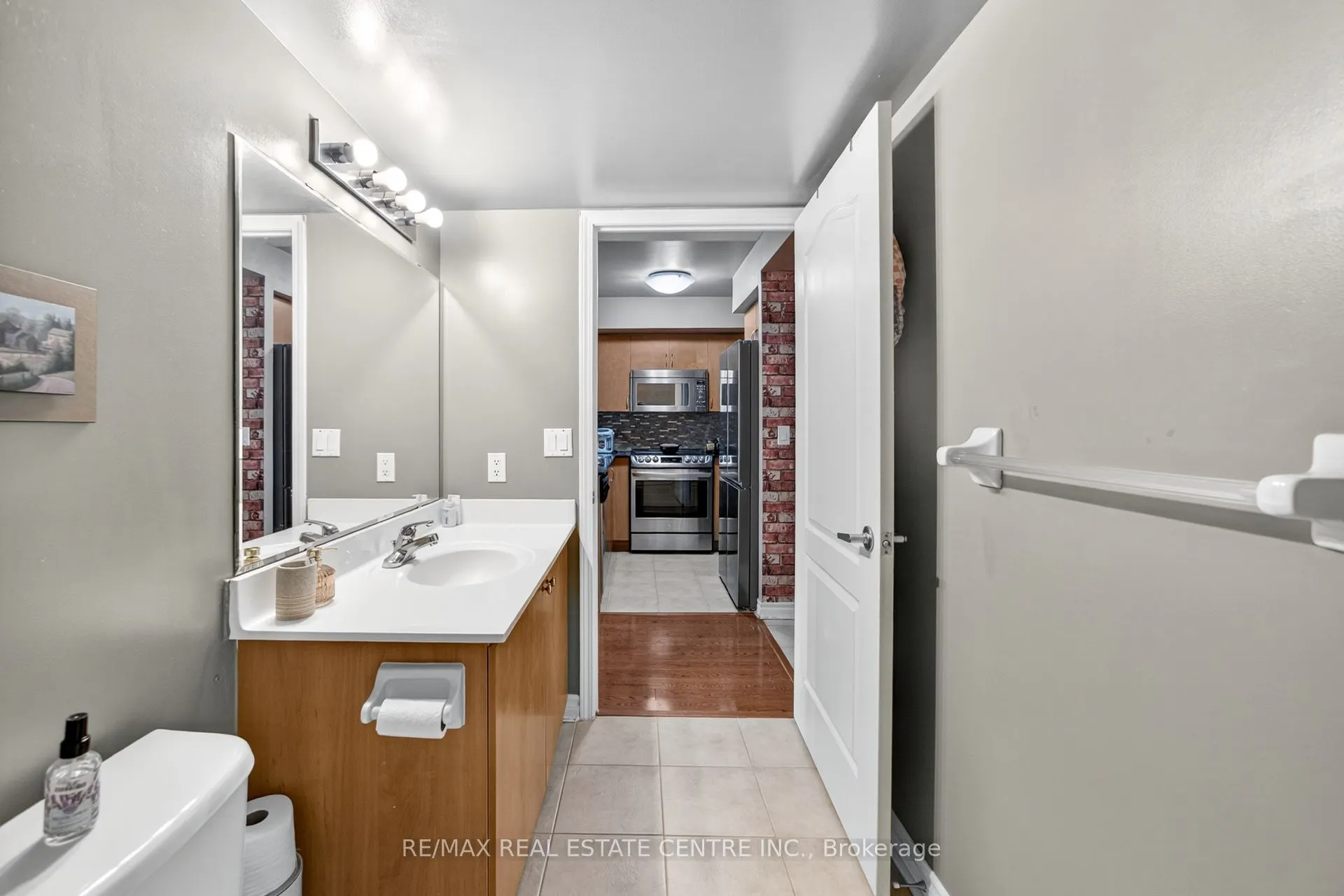 4090 Living Arts Drive, #2101