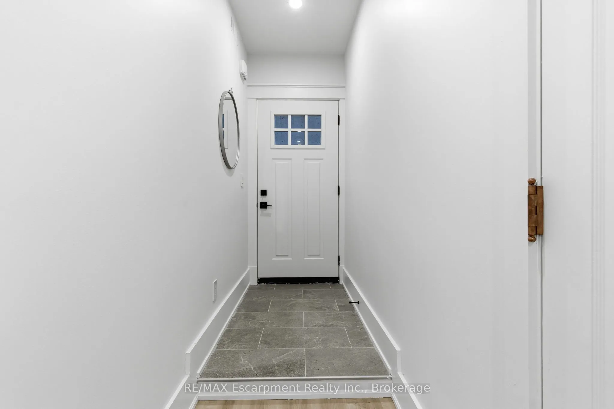 1110 Lakeshore Road W