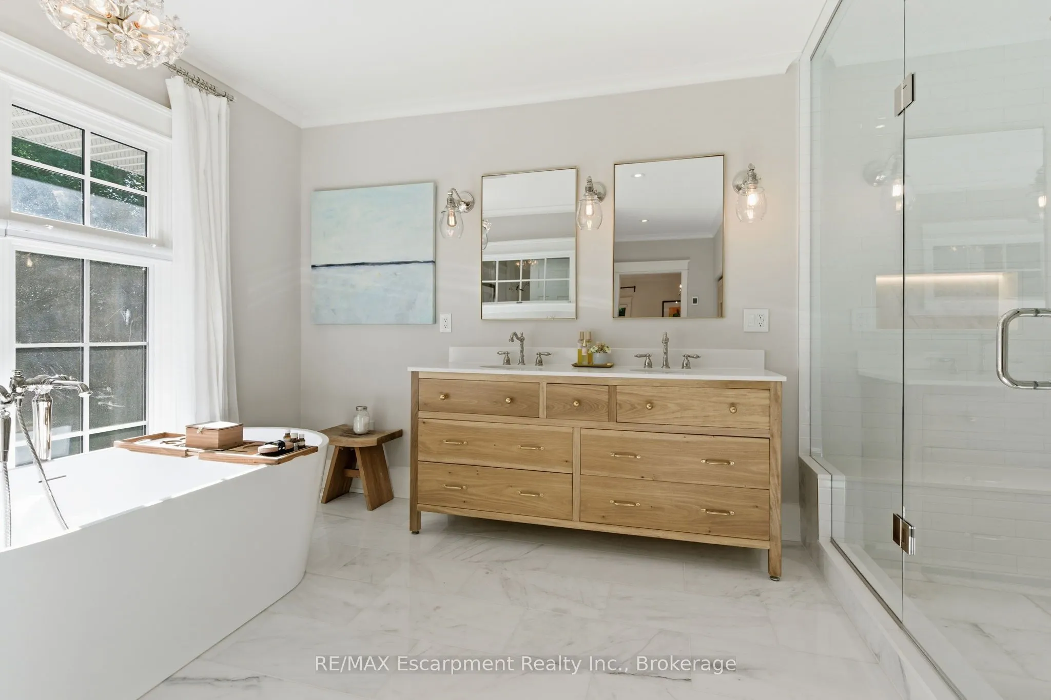 1110 Lakeshore Road W