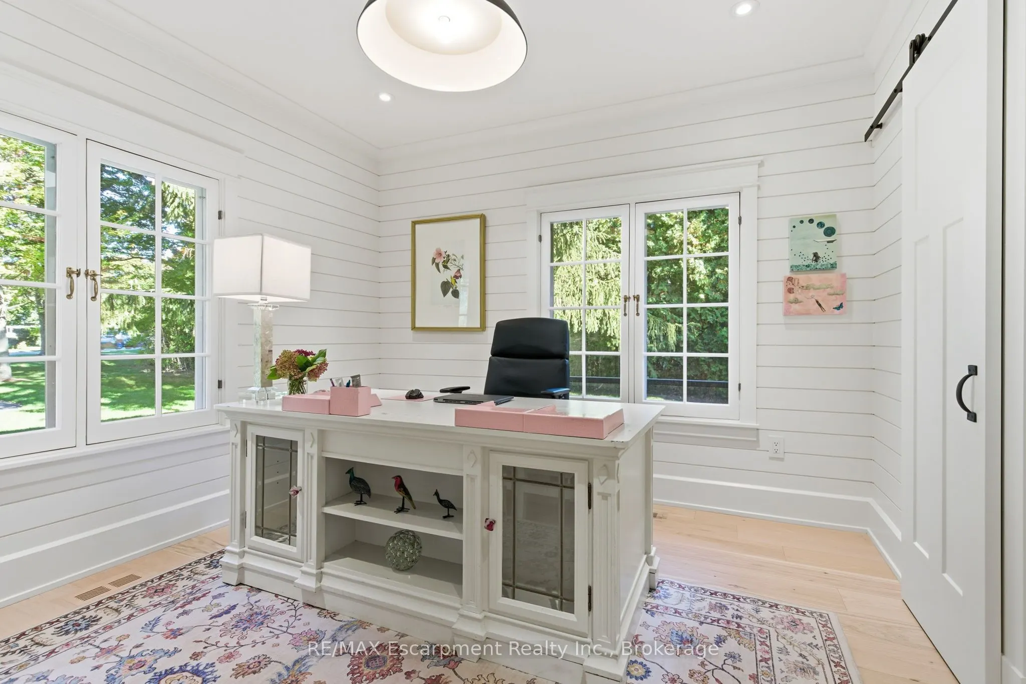 1110 Lakeshore Road W