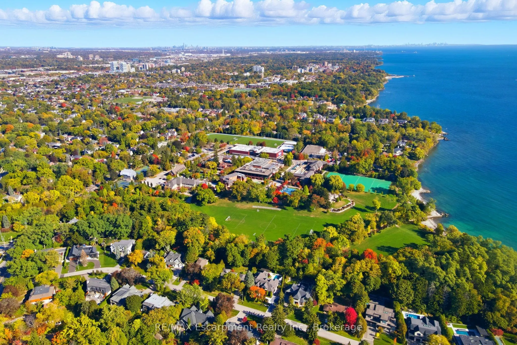 1110 Lakeshore Road W