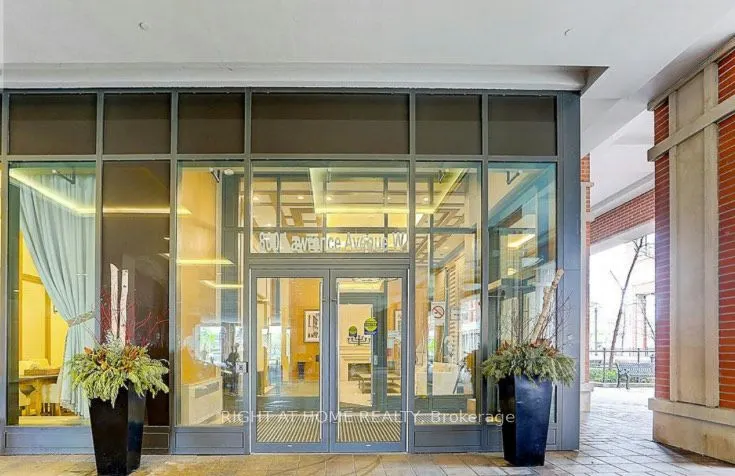 800 Lawrence Avenue, #1822