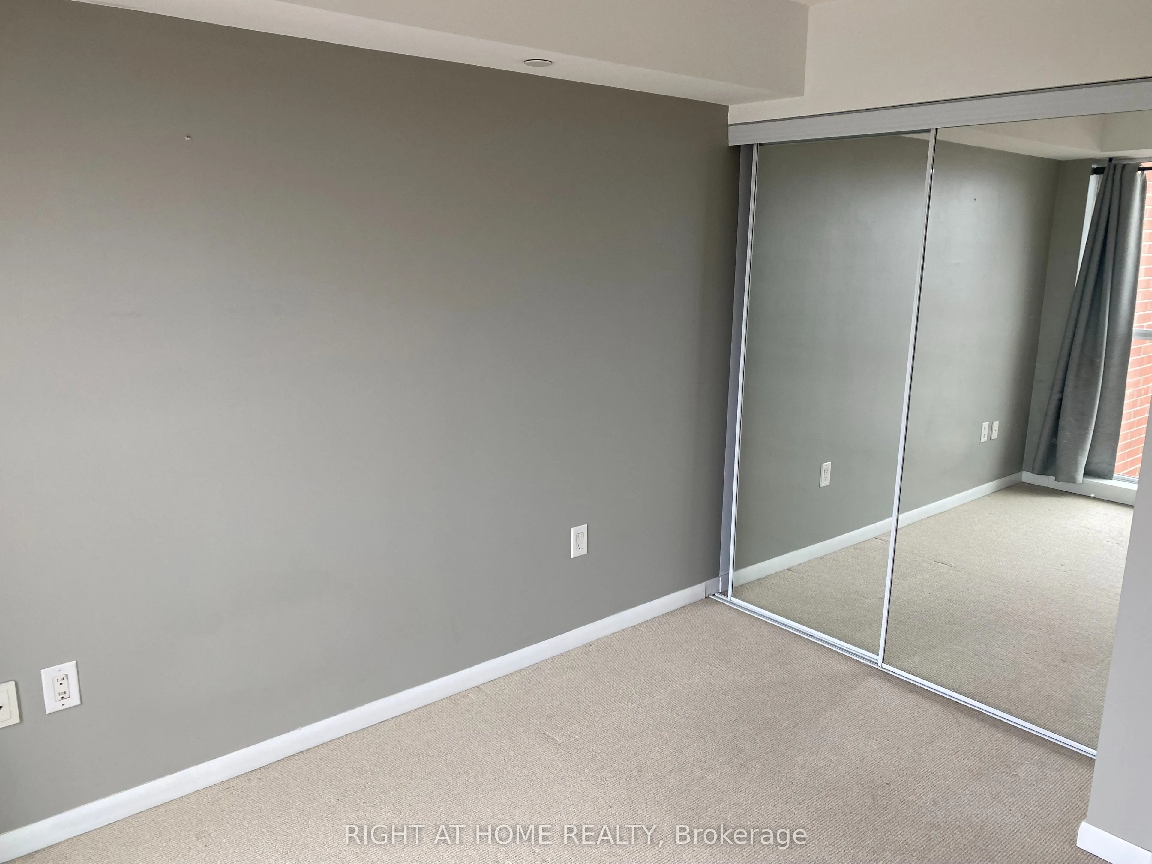 800 Lawrence Avenue, #1822
