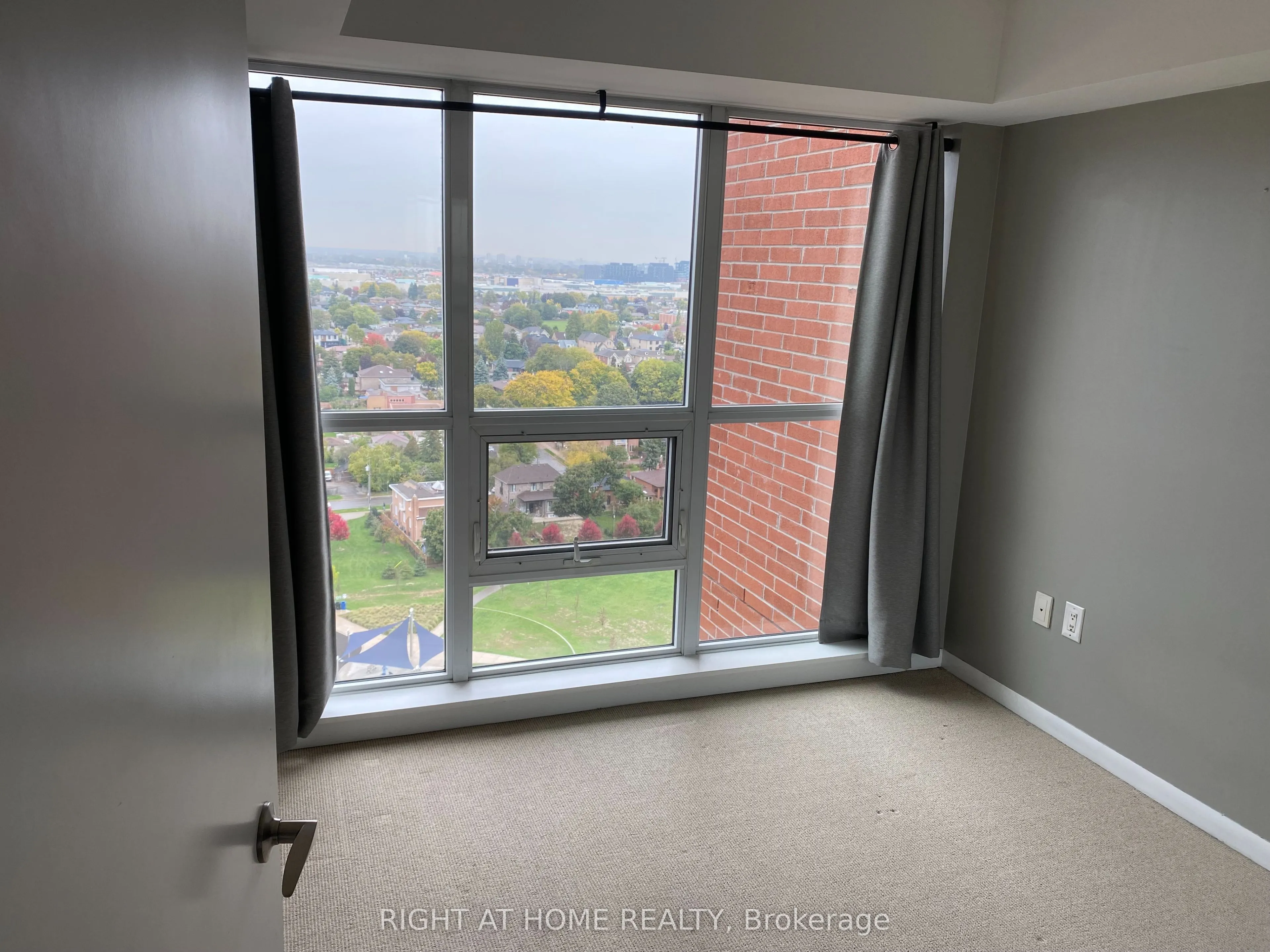 800 Lawrence Avenue, #1822