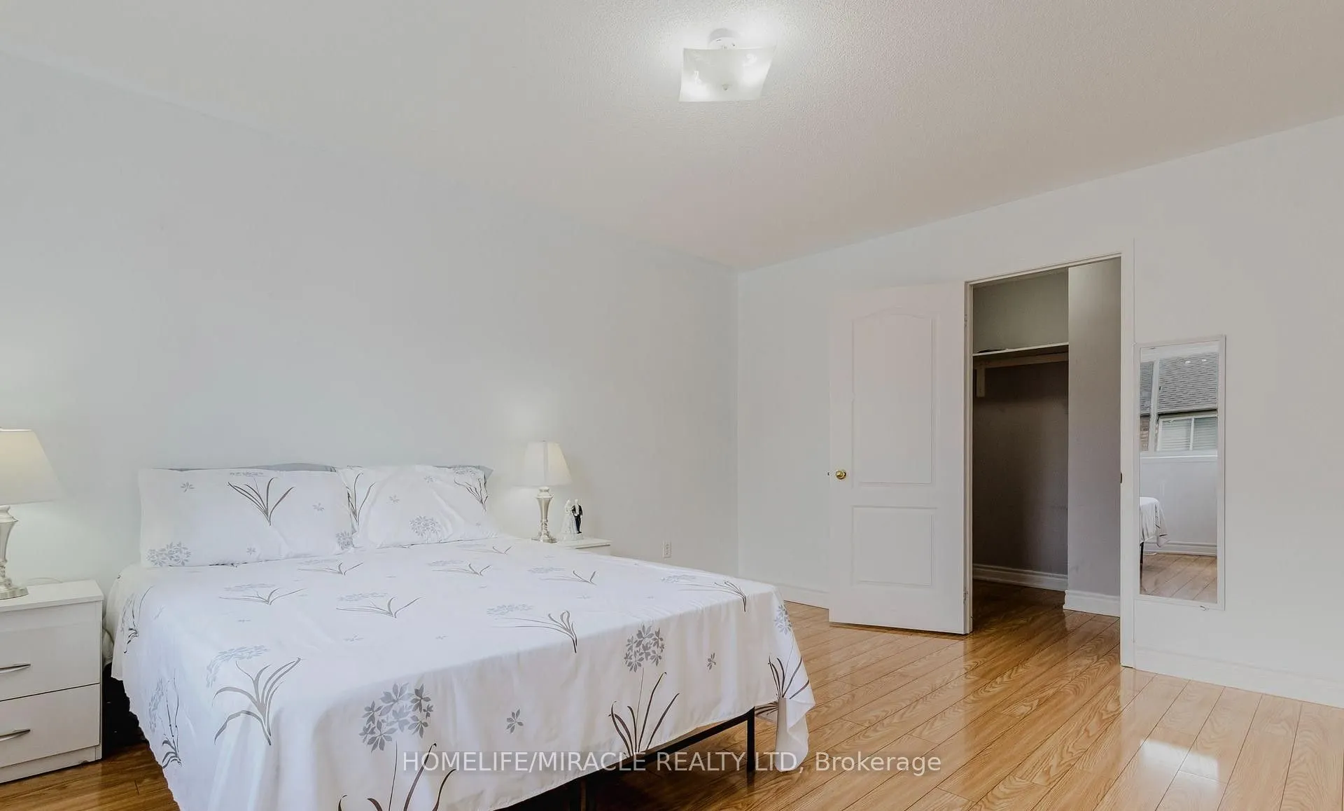 27 Silver Egret Road