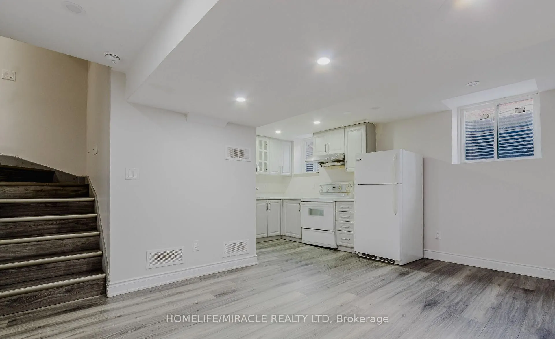 27 Silver Egret Road