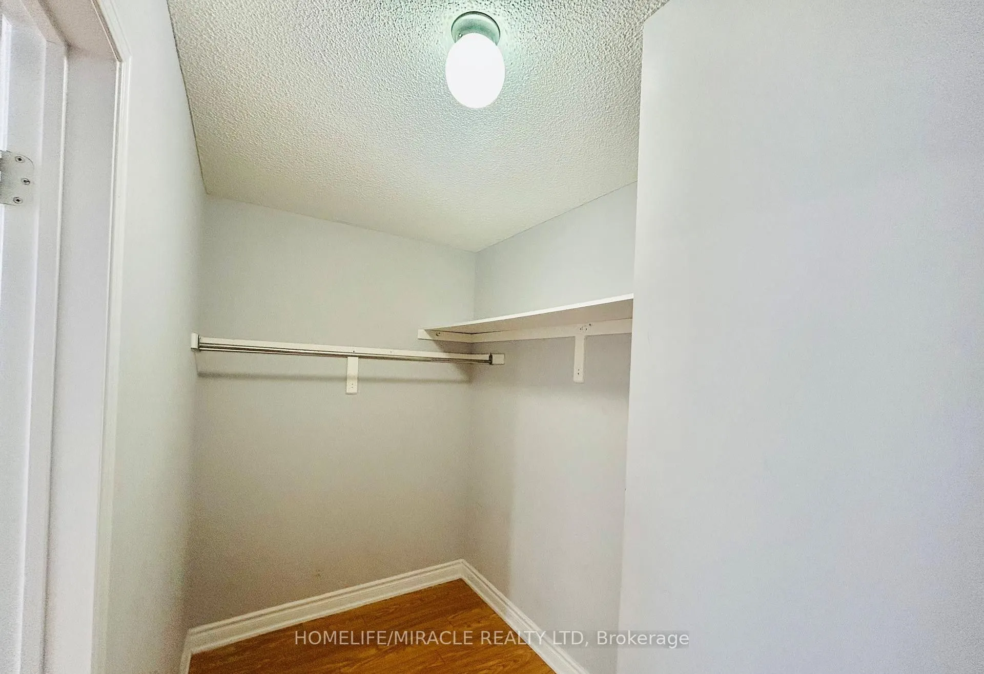 27 Silver Egret Road