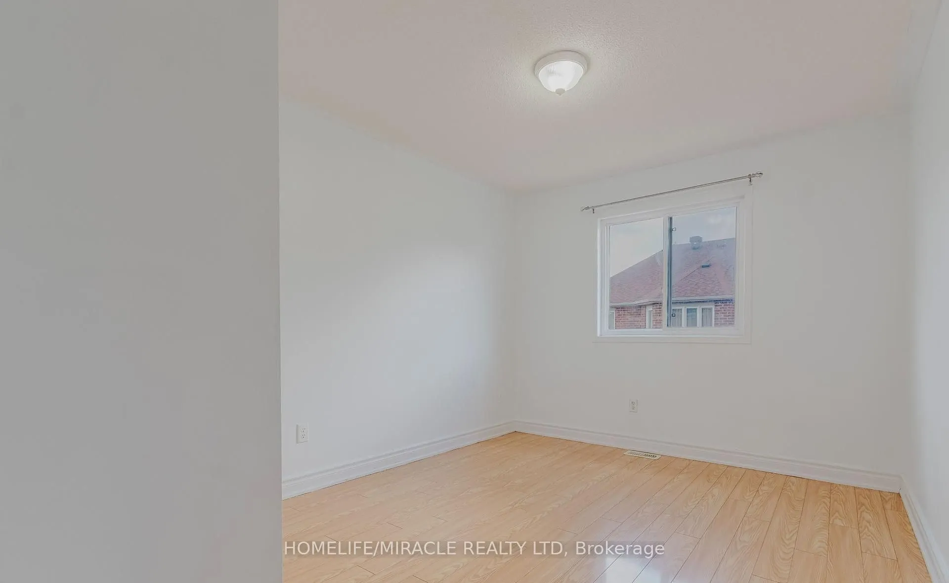 27 Silver Egret Road