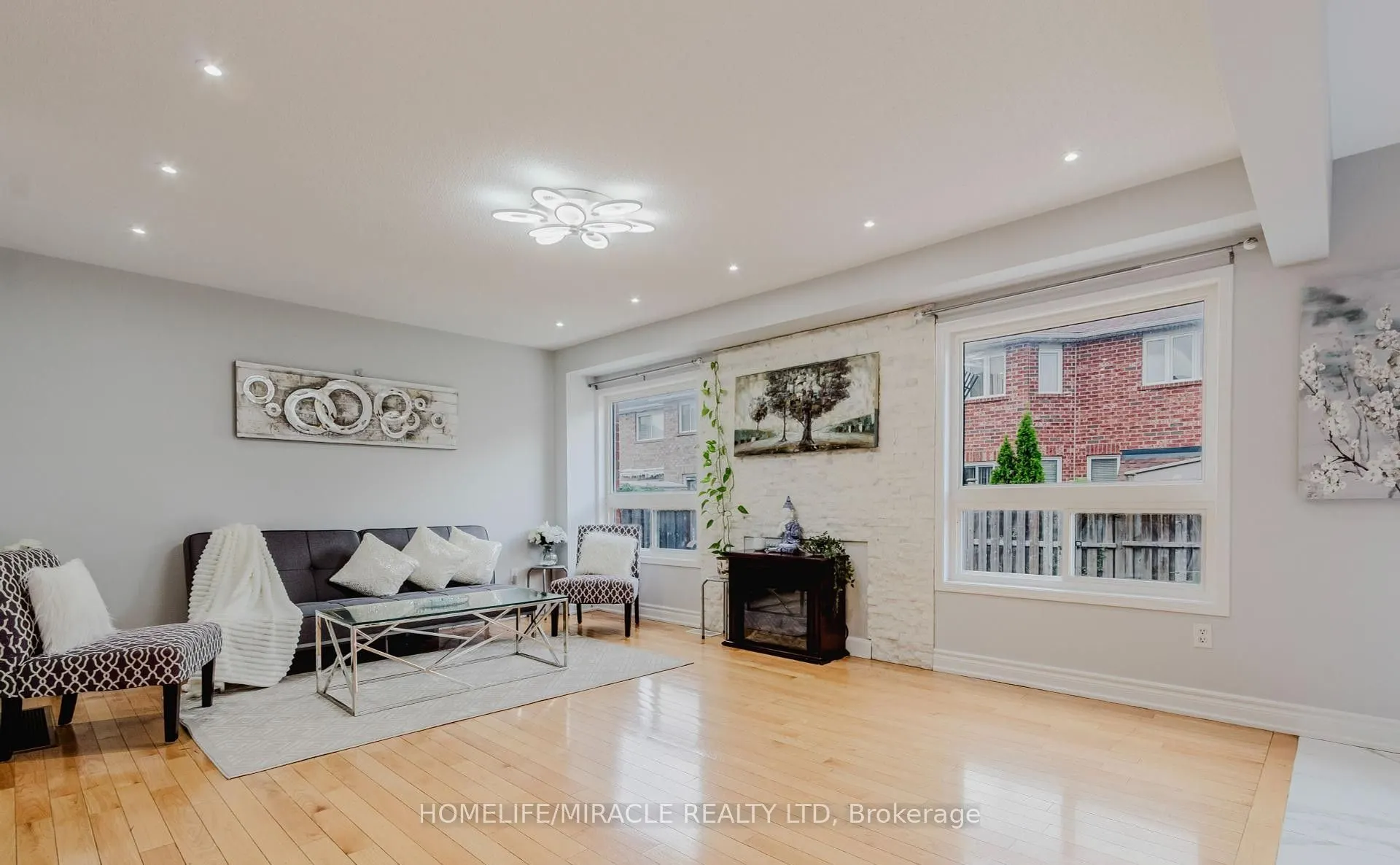 27 Silver Egret Road