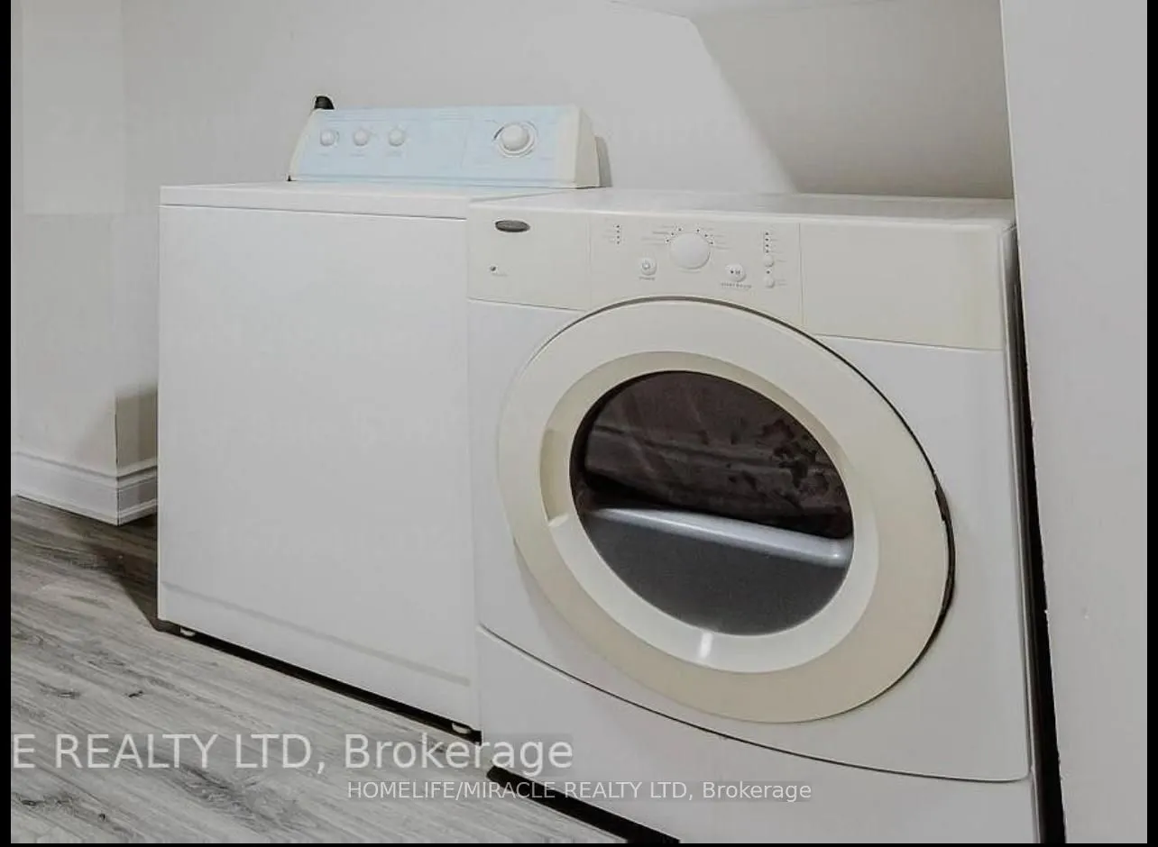 27 Silver Egret Road