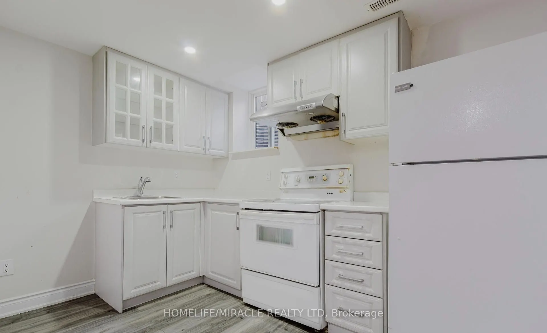 27 Silver Egret Road