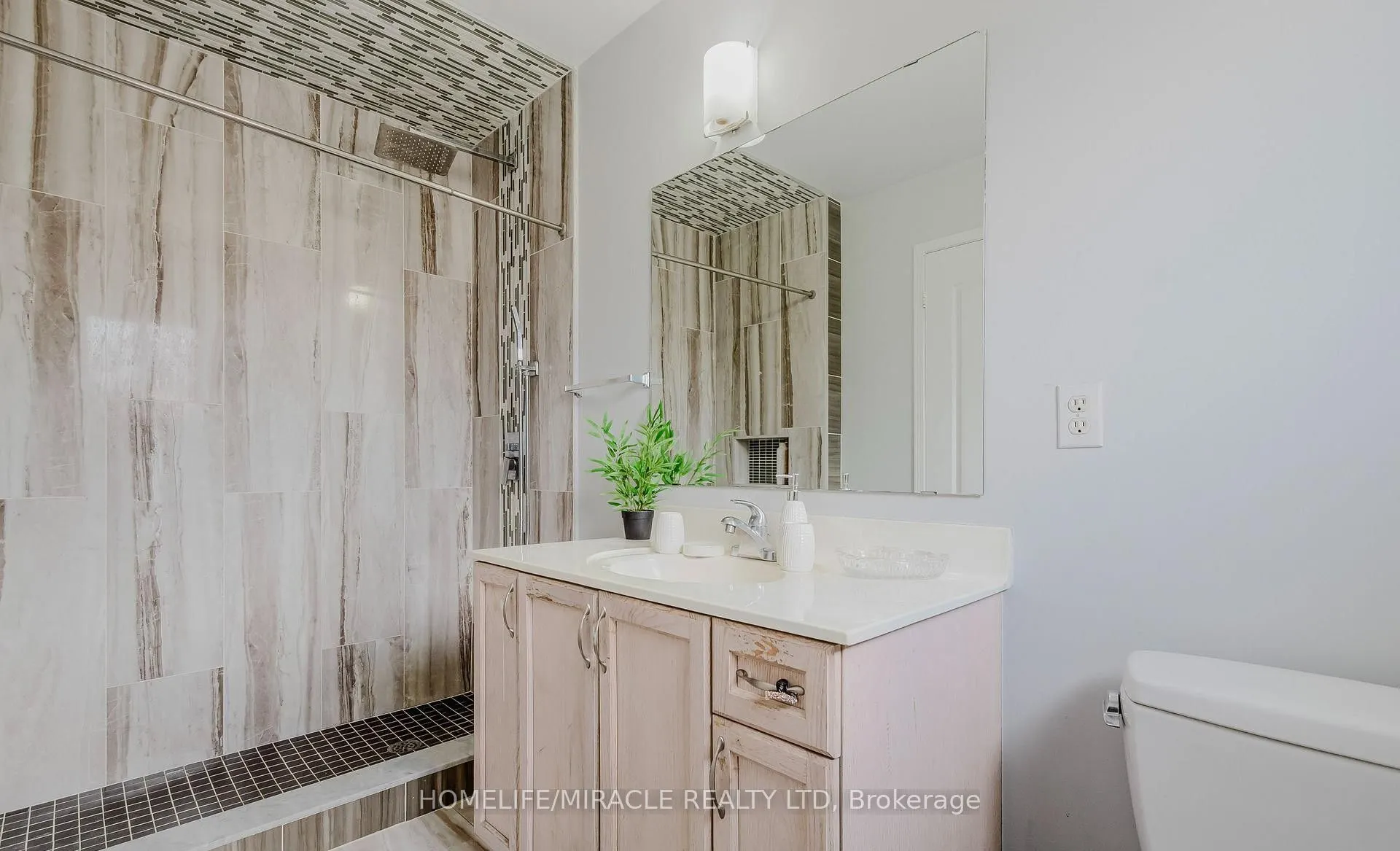 27 Silver Egret Road