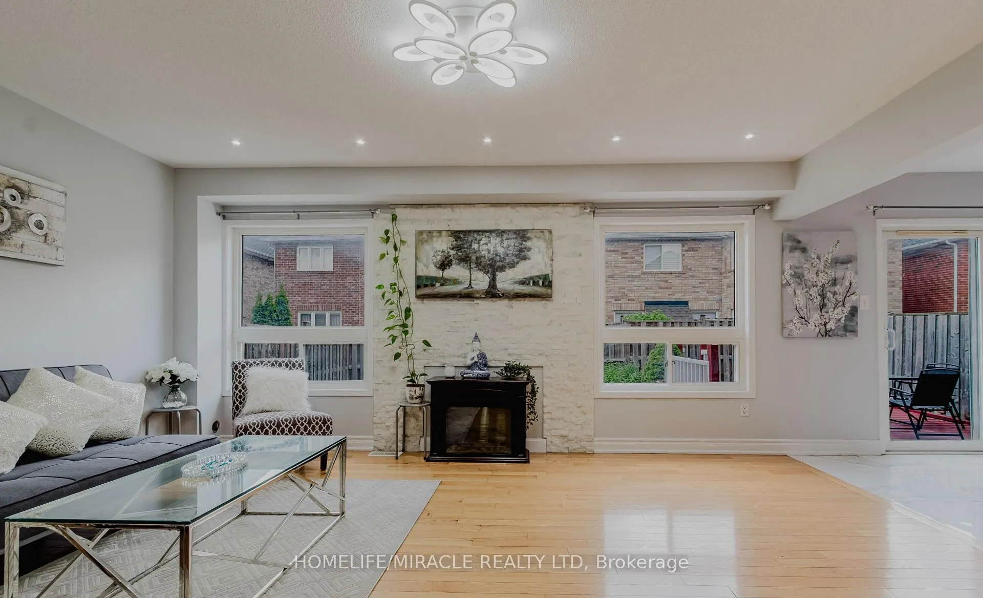 27 Silver Egret Road