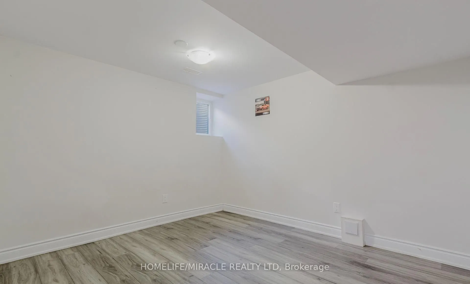 27 Silver Egret Road