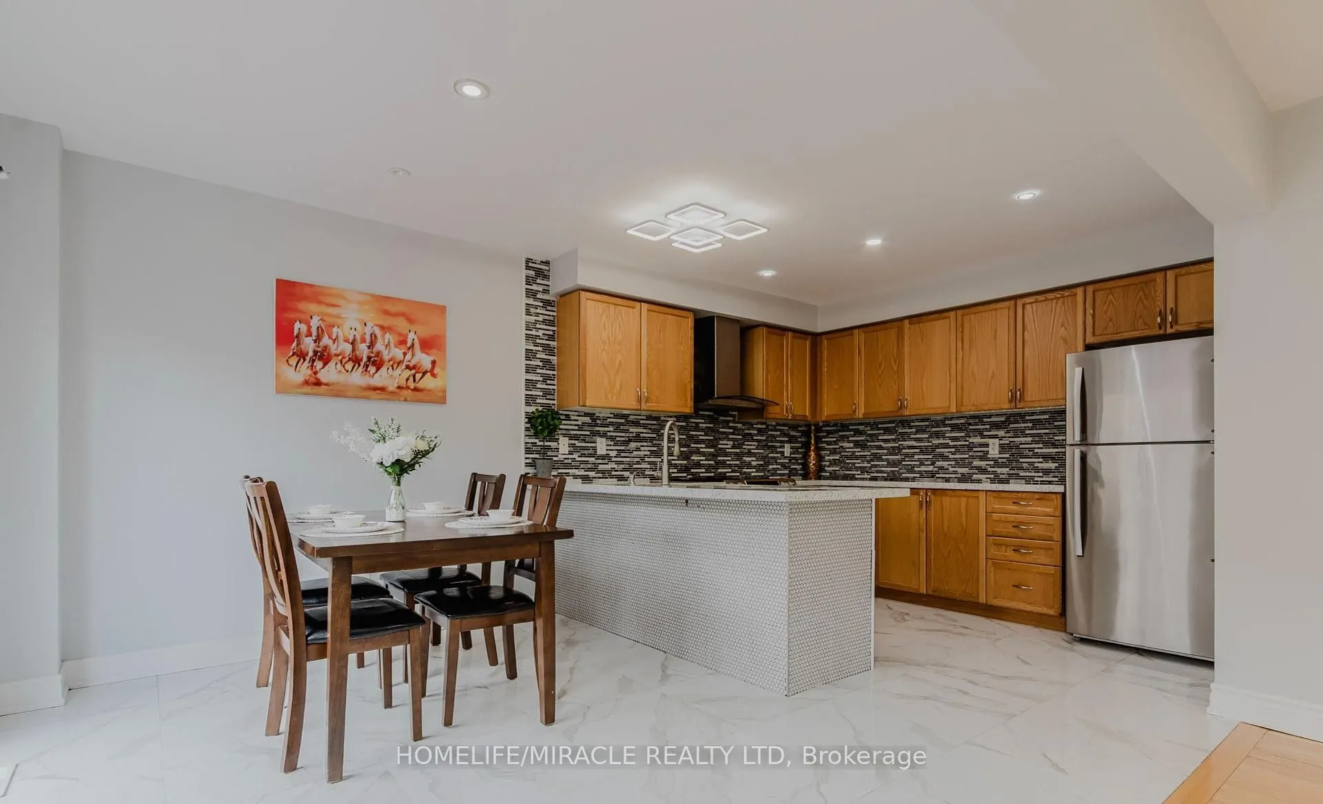 27 Silver Egret Road