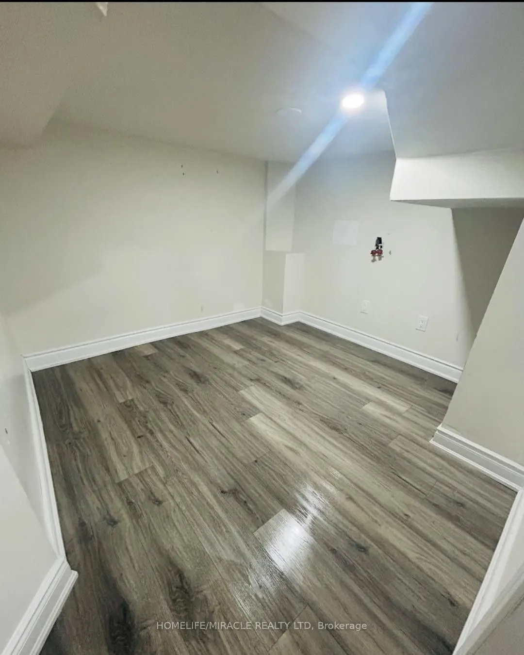 27 Silver Egret Road