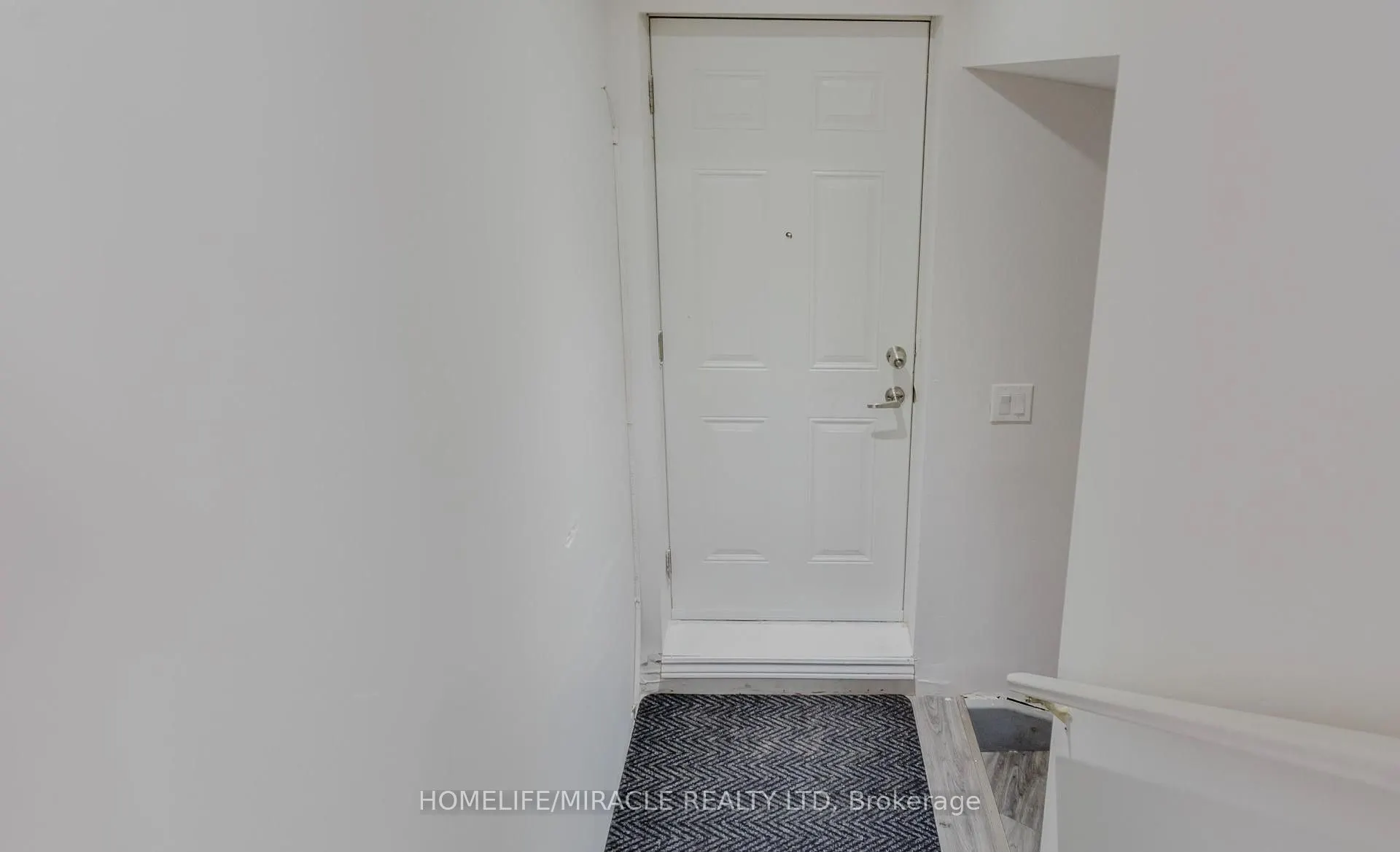 27 Silver Egret Road