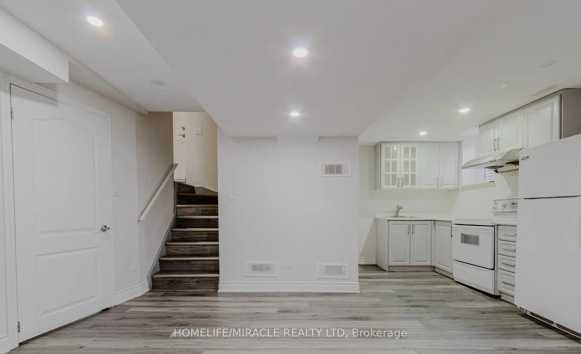 27 Silver Egret Road