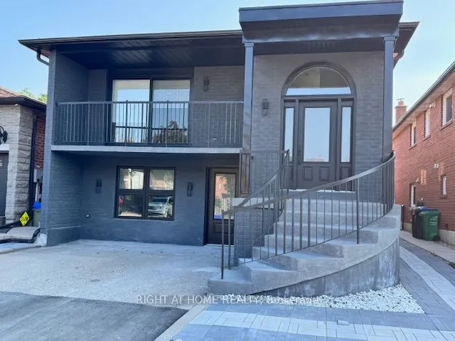 4425 Curia Crescent, #Upper