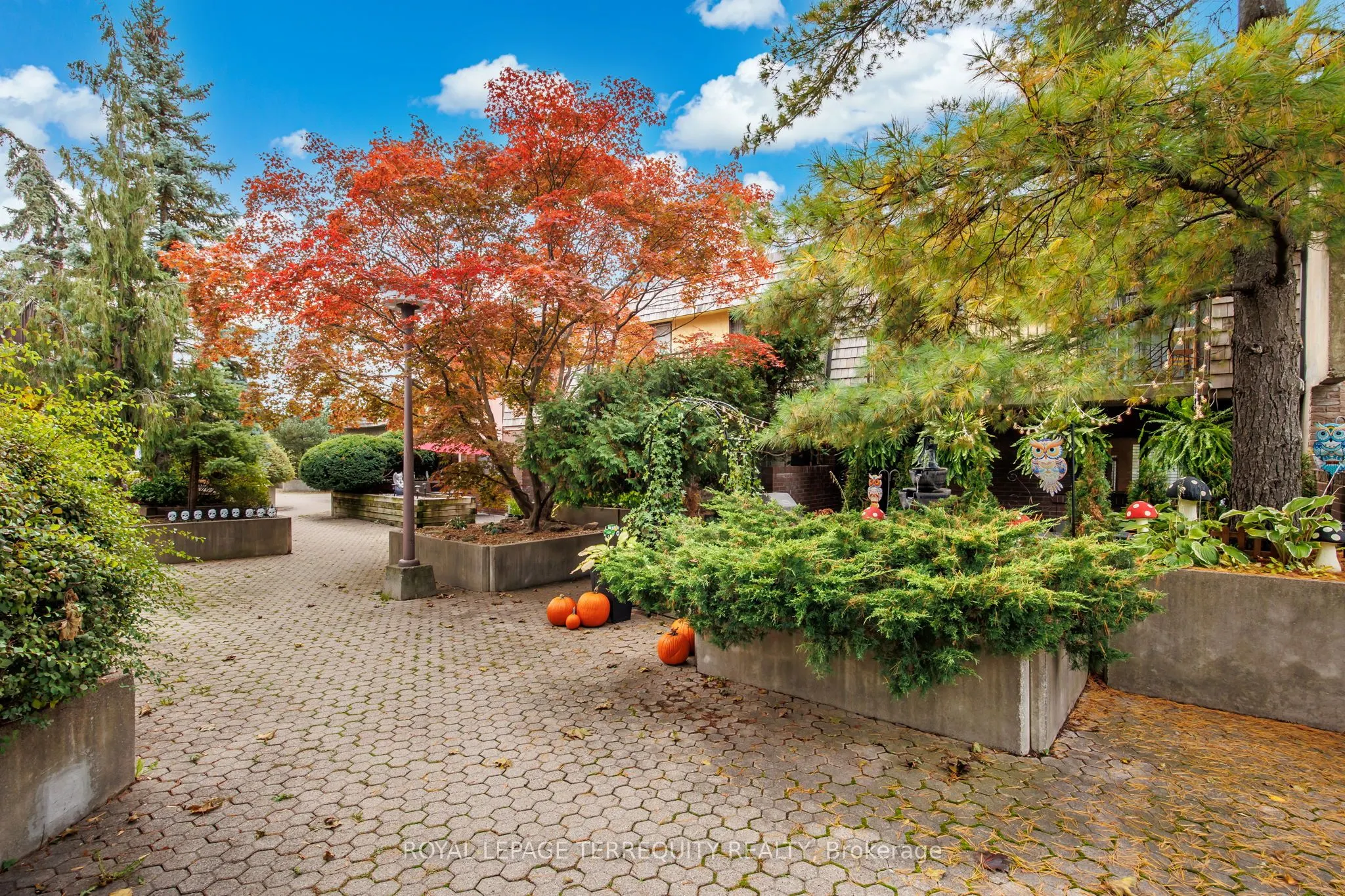 1250 Mississauga Valley Boulevard, #77