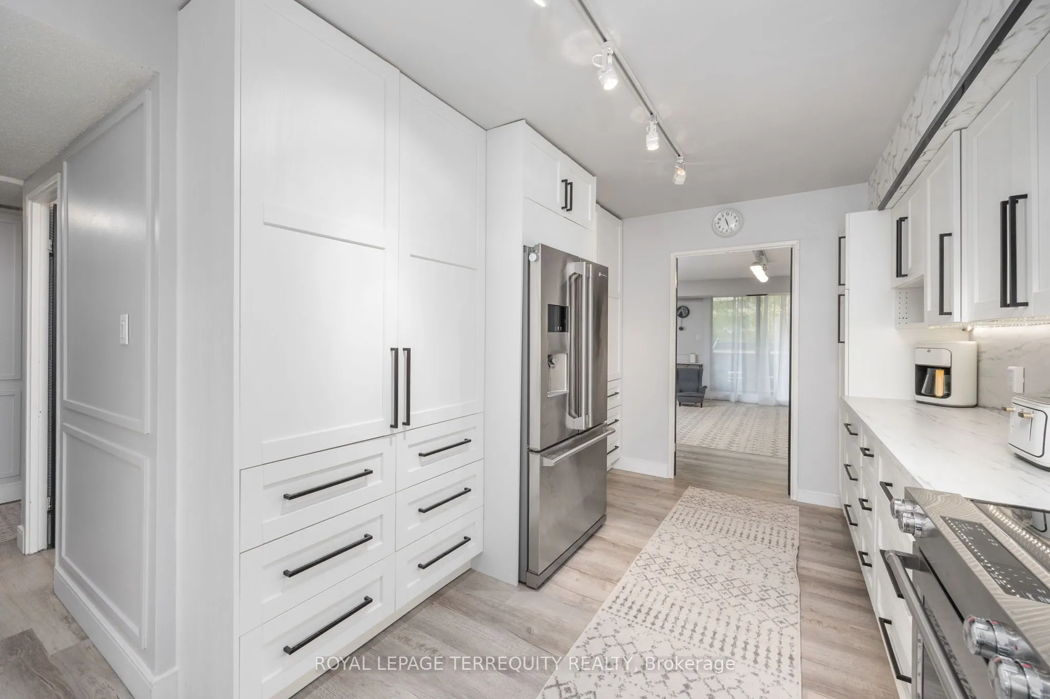 1250 Mississauga Valley Boulevard, #77