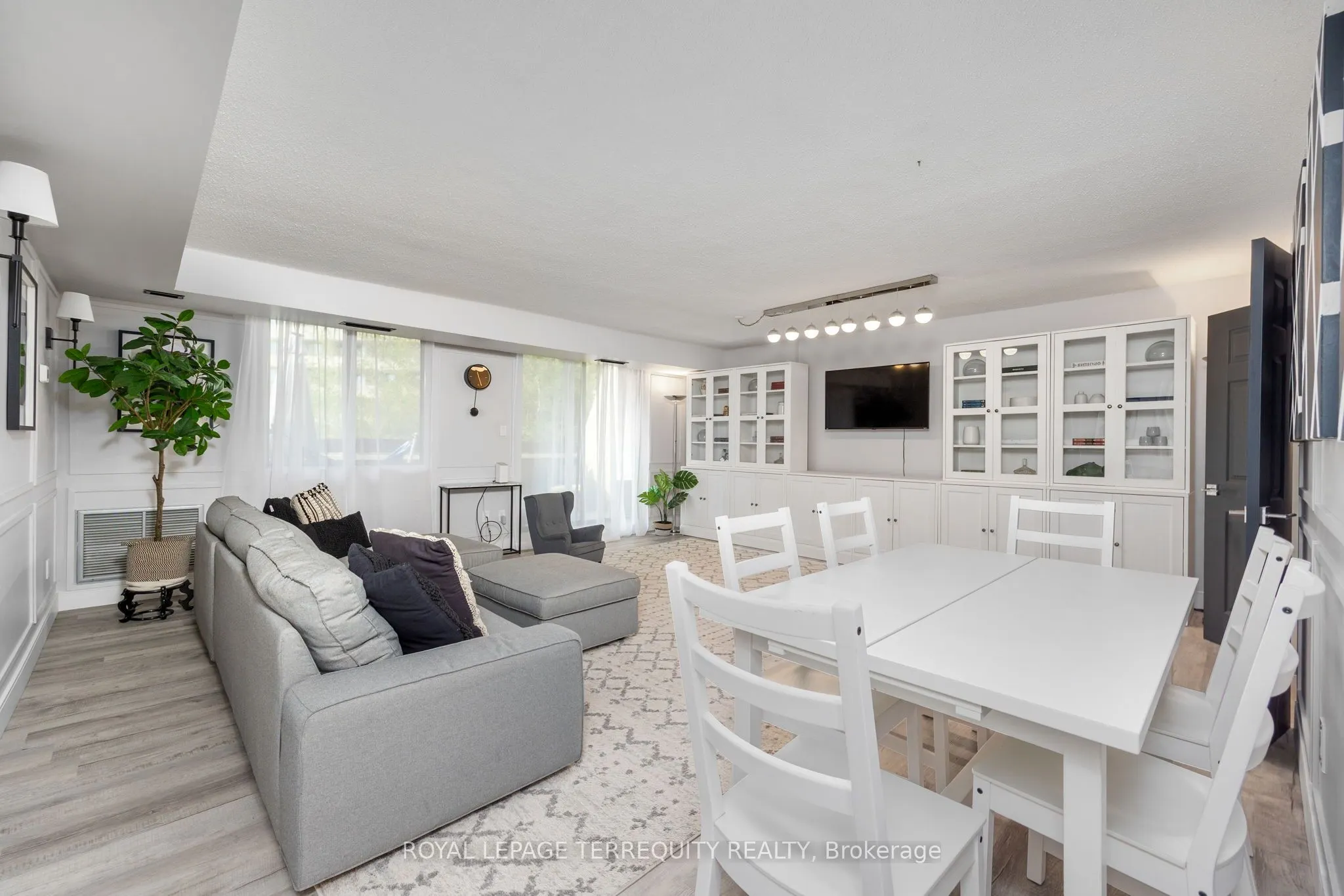 1250 Mississauga Valley Boulevard, #77