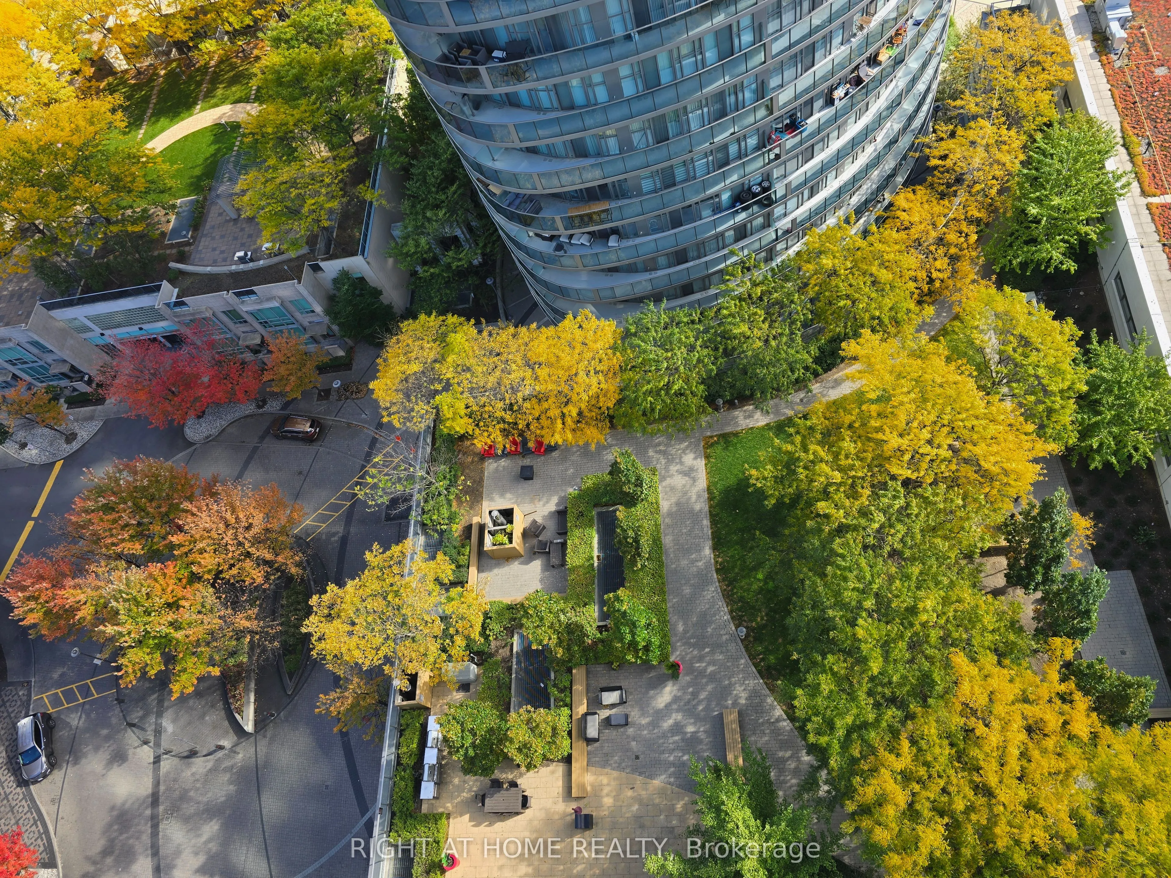 50 Absolute Avenue, #1605