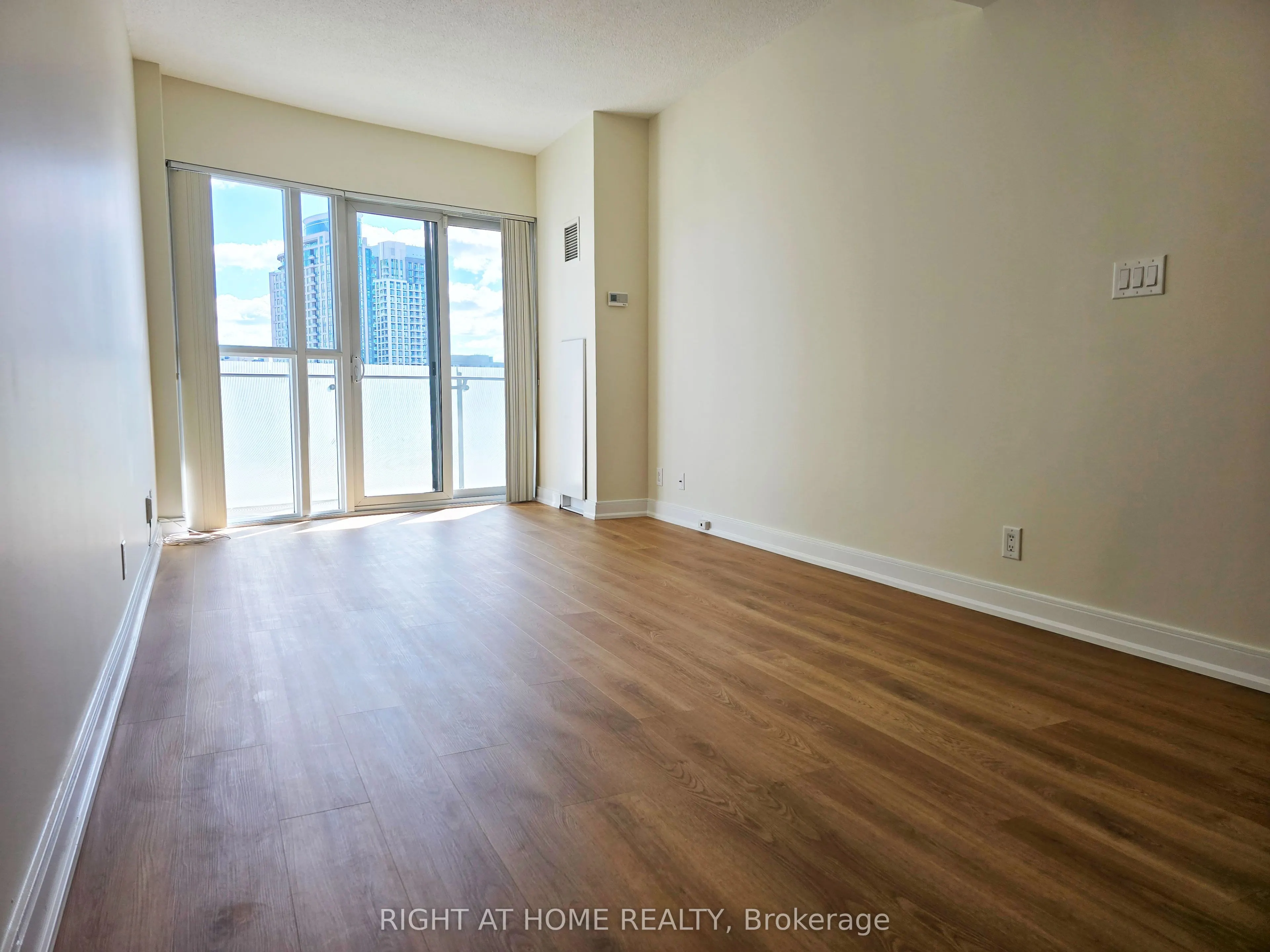50 Absolute Avenue, #1605
