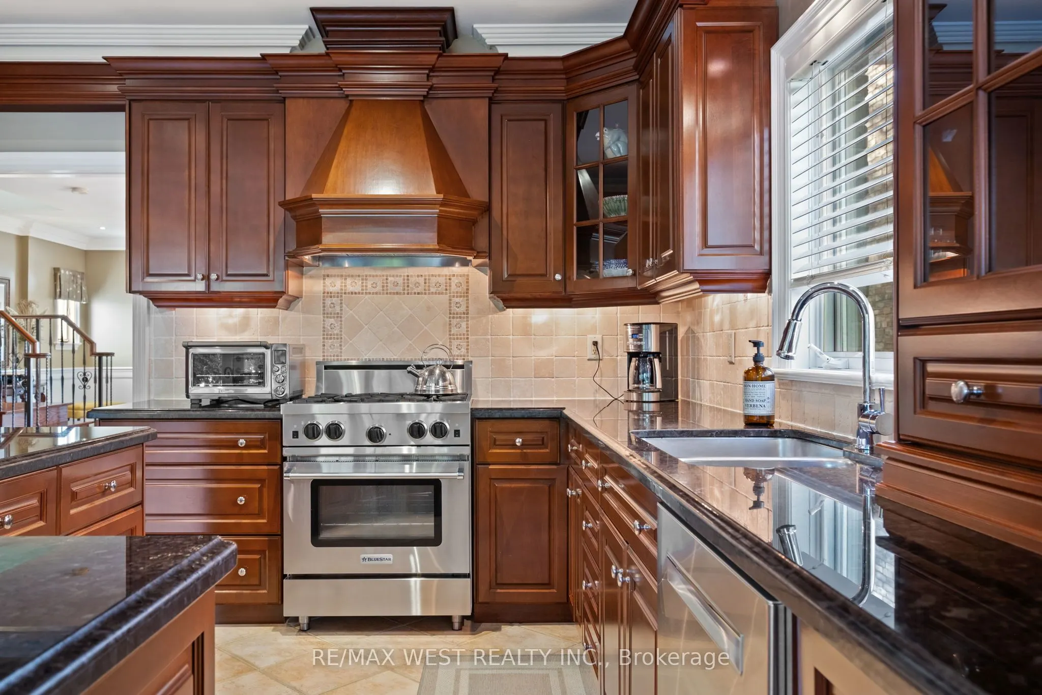 11 Tremont Road
