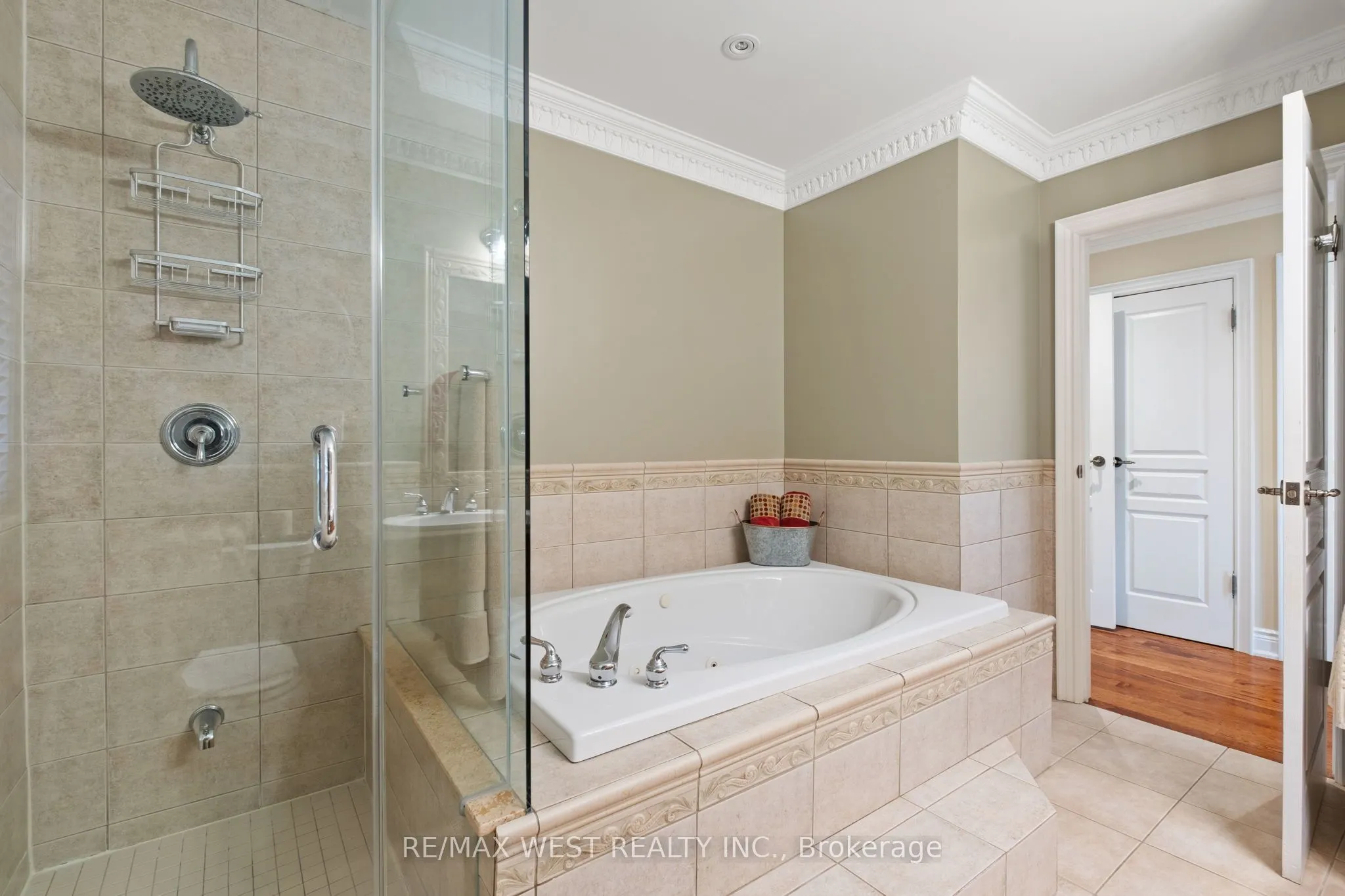 11 Tremont Road