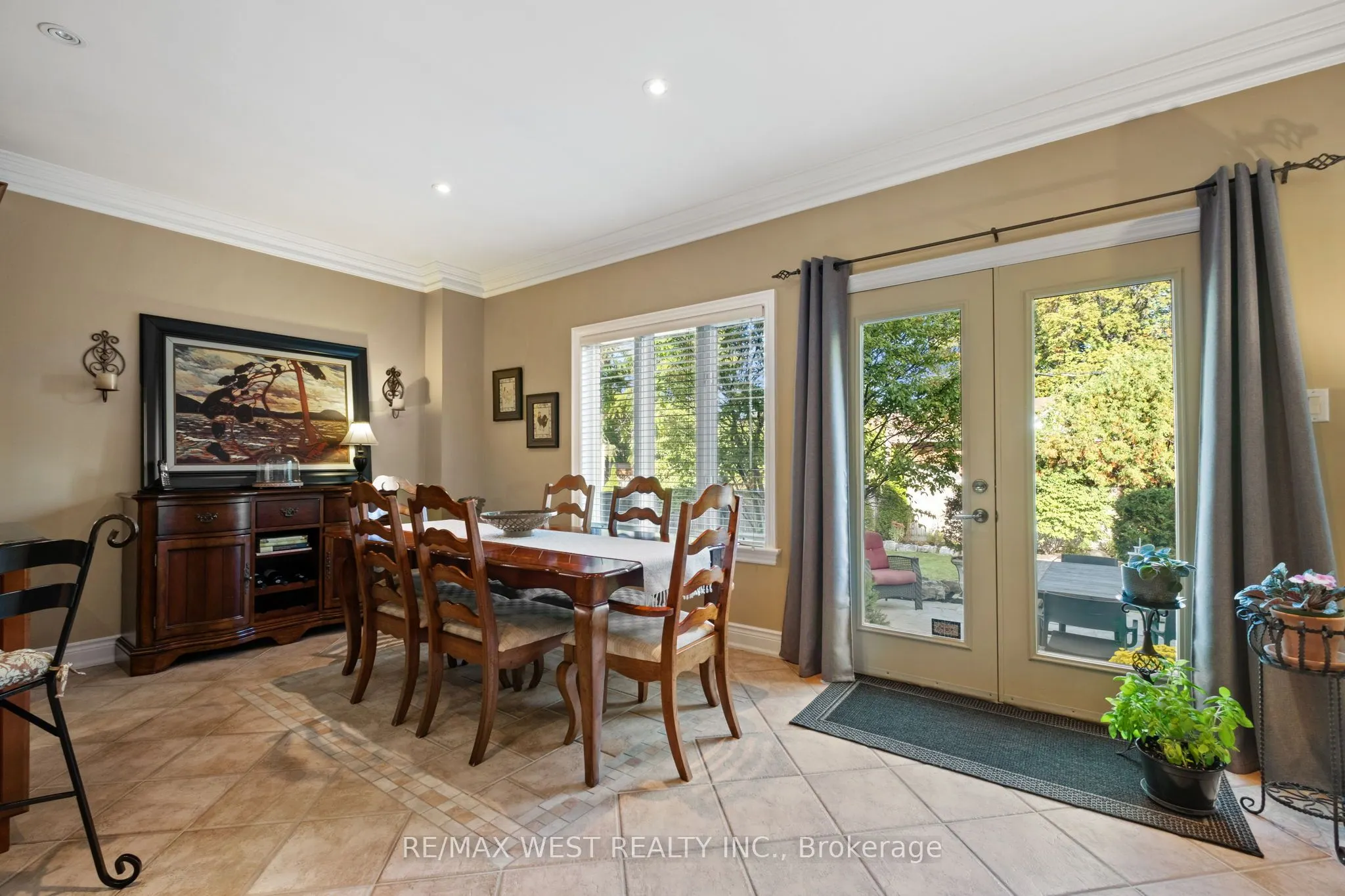 11 Tremont Road