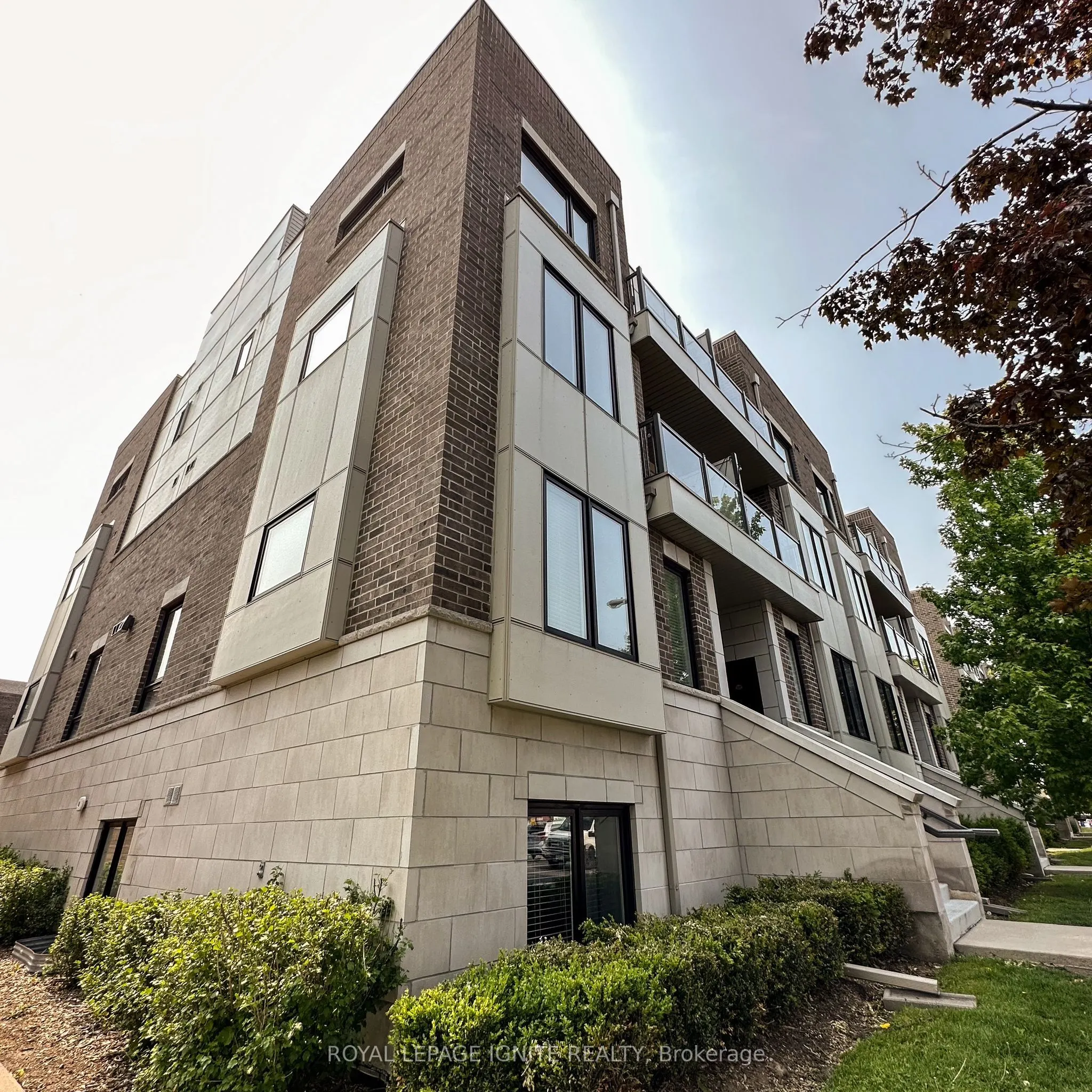 250 Royal York Road, #202